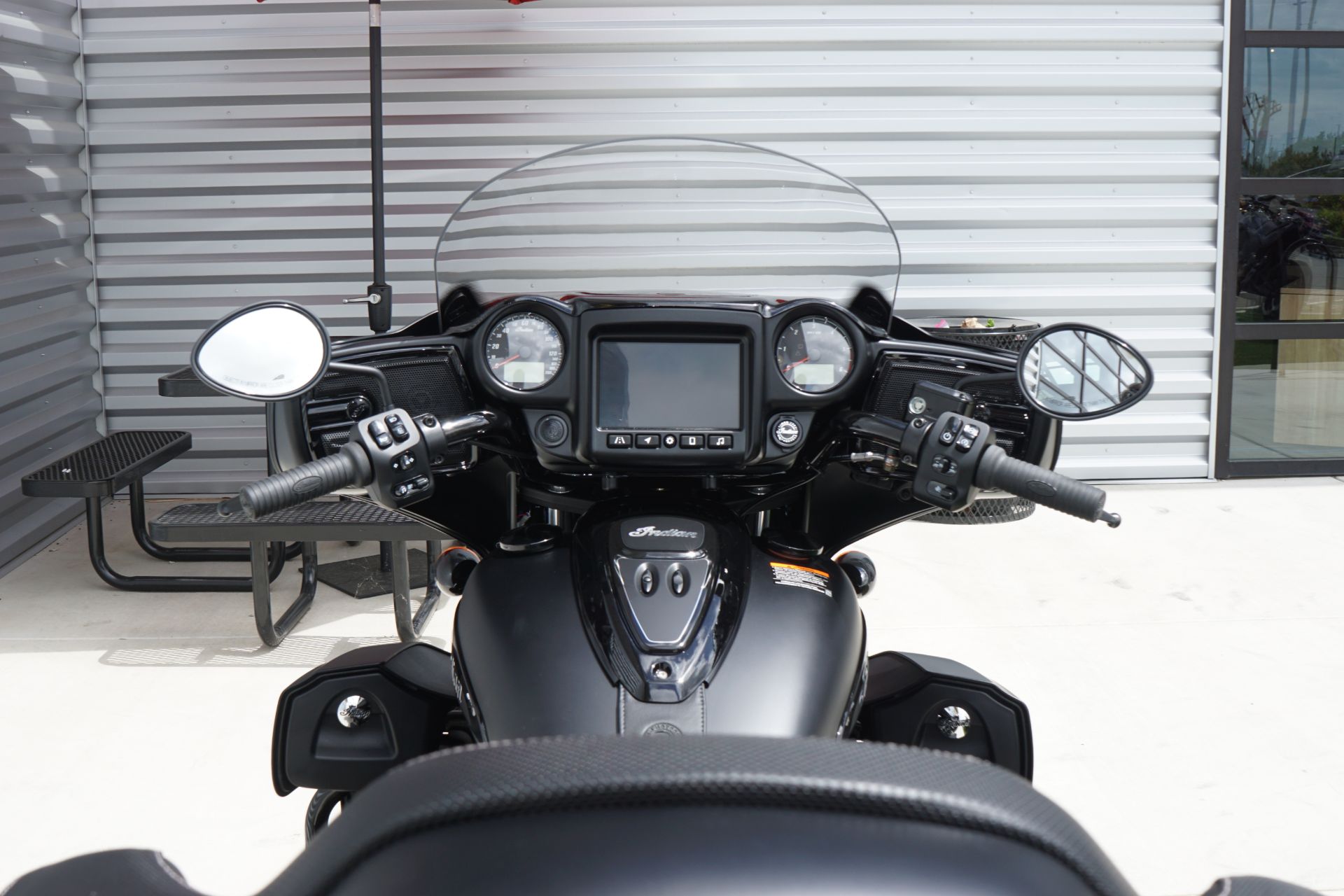 2024 Indian Motorcycle Roadmaster® Dark Horse® in Elk Grove, California - Photo 12