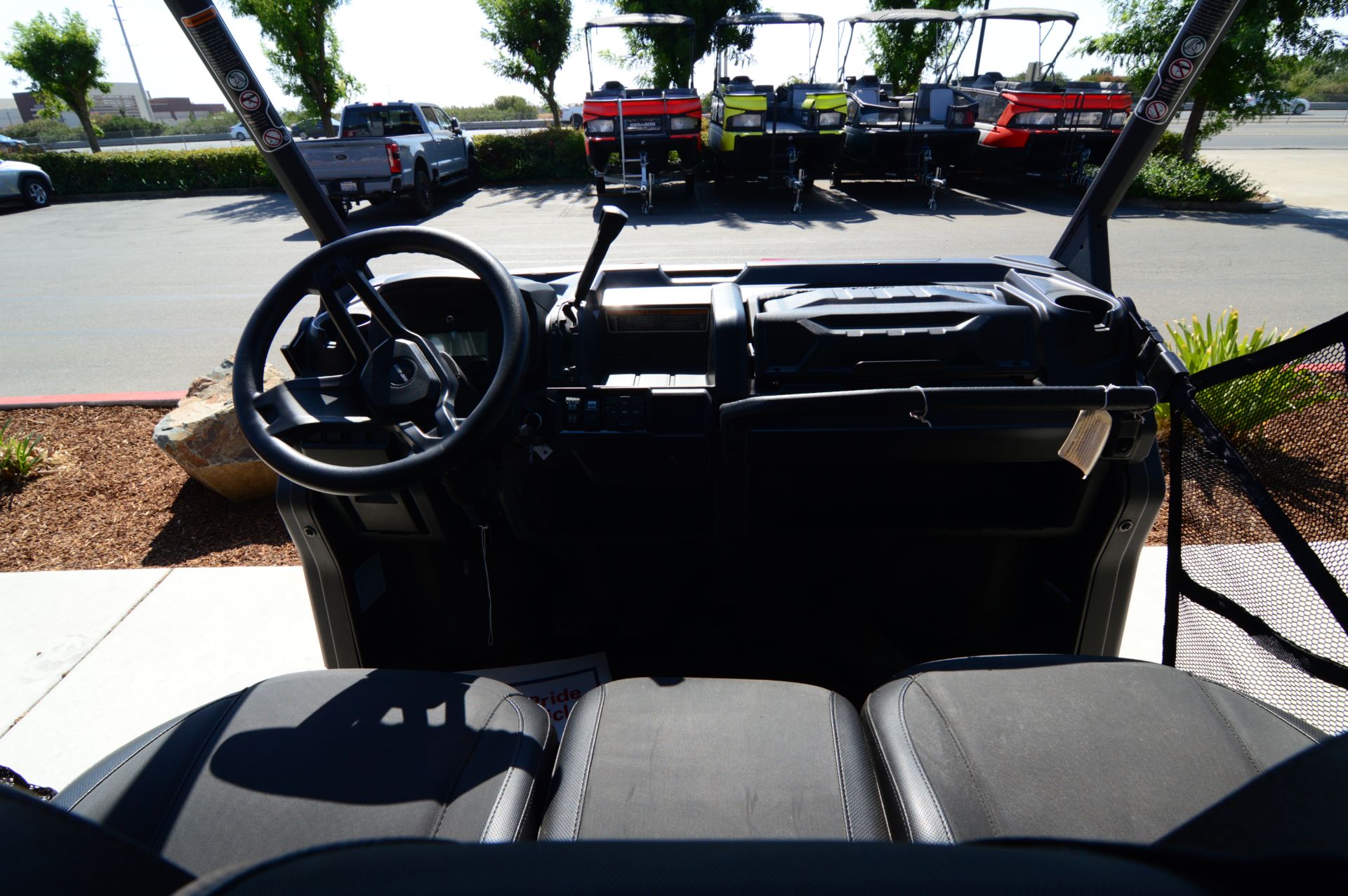 2024 Can-Am Defender MAX XT HD10 in Elk Grove, California - Photo 8