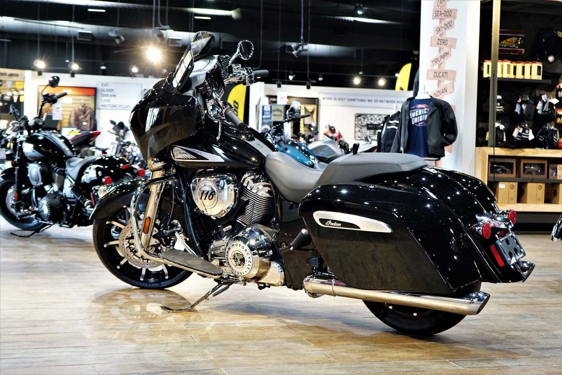 2021 Indian Chieftain® Limited in Elk Grove, California - Photo 5