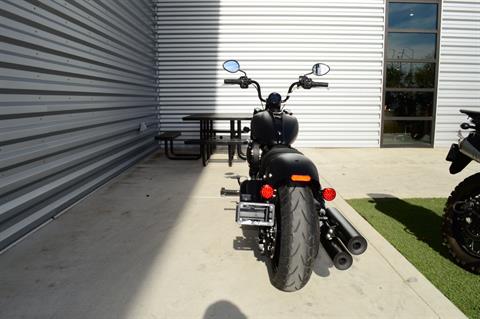 2023 Indian Motorcycle Chief Bobber Dark Horse® in Elk Grove, California - Photo 7