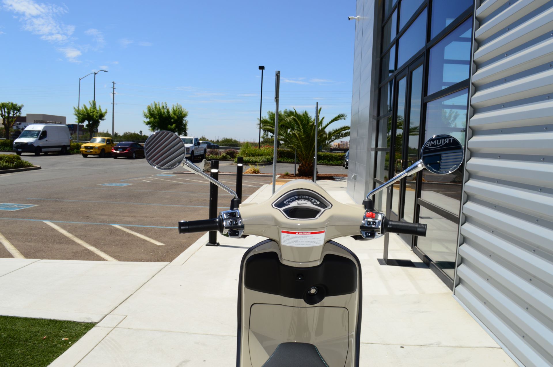 2024 Vespa Primavera 150 S in Elk Grove, California - Photo 10