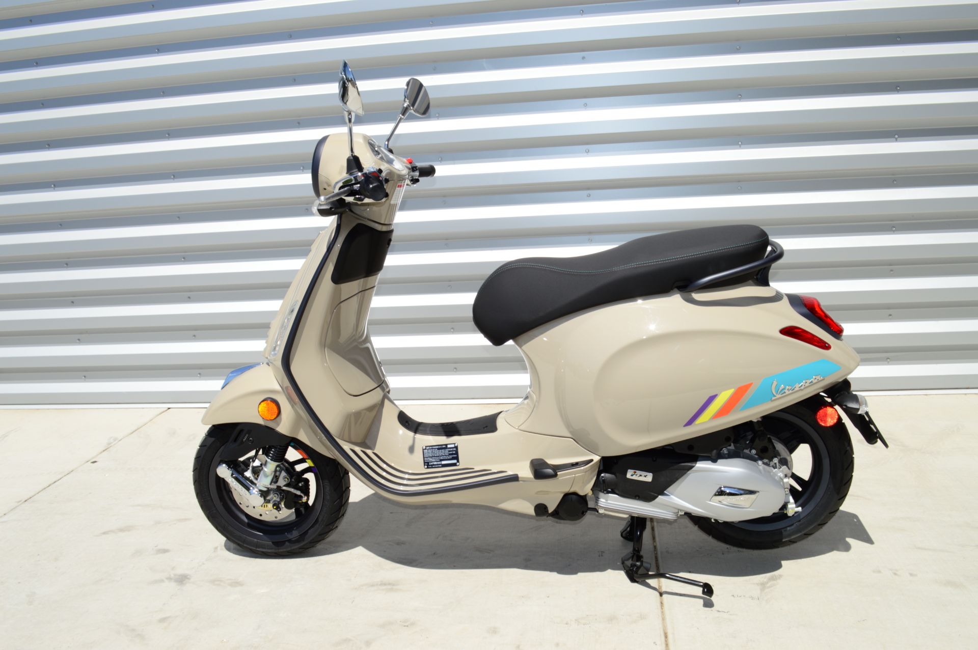 2024 Vespa Primavera 150 S in Elk Grove, California - Photo 7