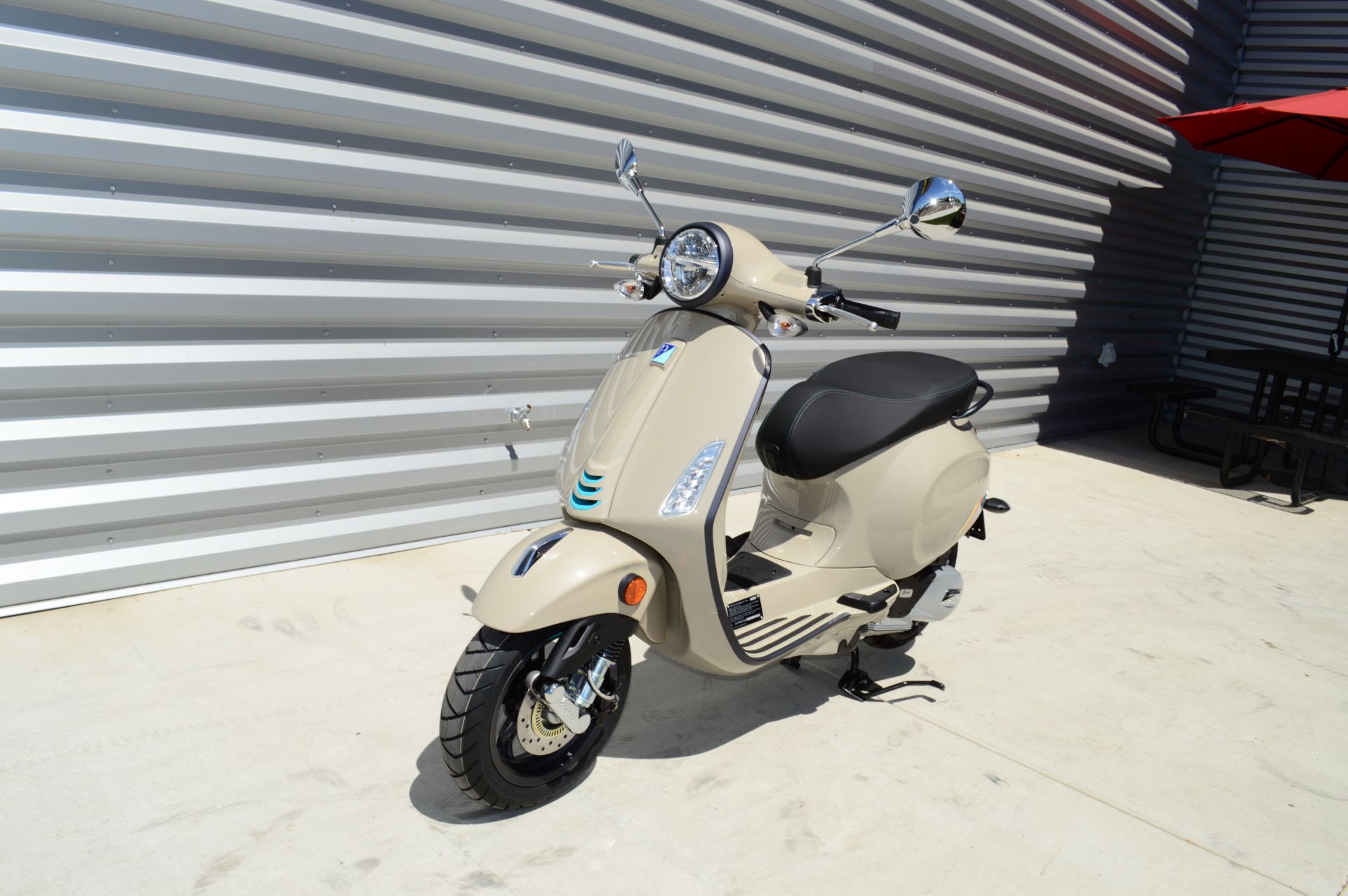 2024 Vespa Primavera 150 S in Elk Grove, California - Photo 9