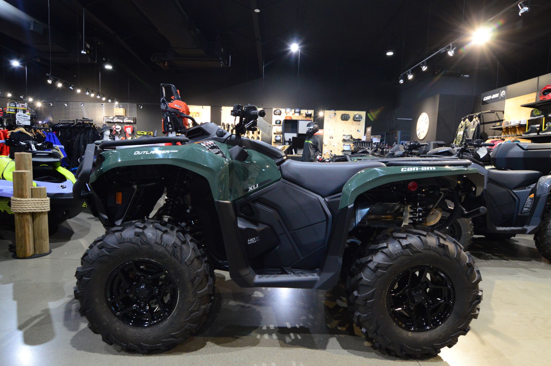 2024 Can-Am Outlander PRO XU HD7 in Elk Grove, California - Photo 6