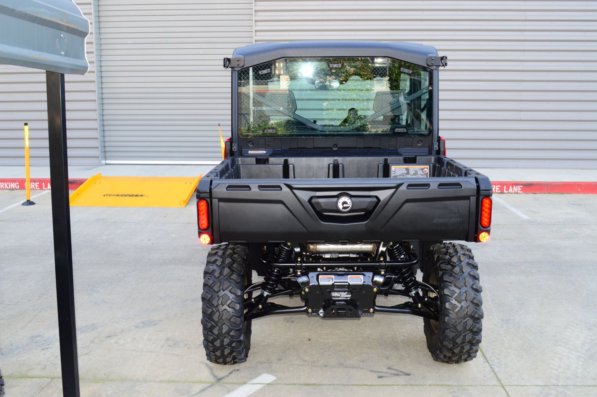 2024 Can-Am Defender MAX Limited HD10 in Elk Grove, California - Photo 6