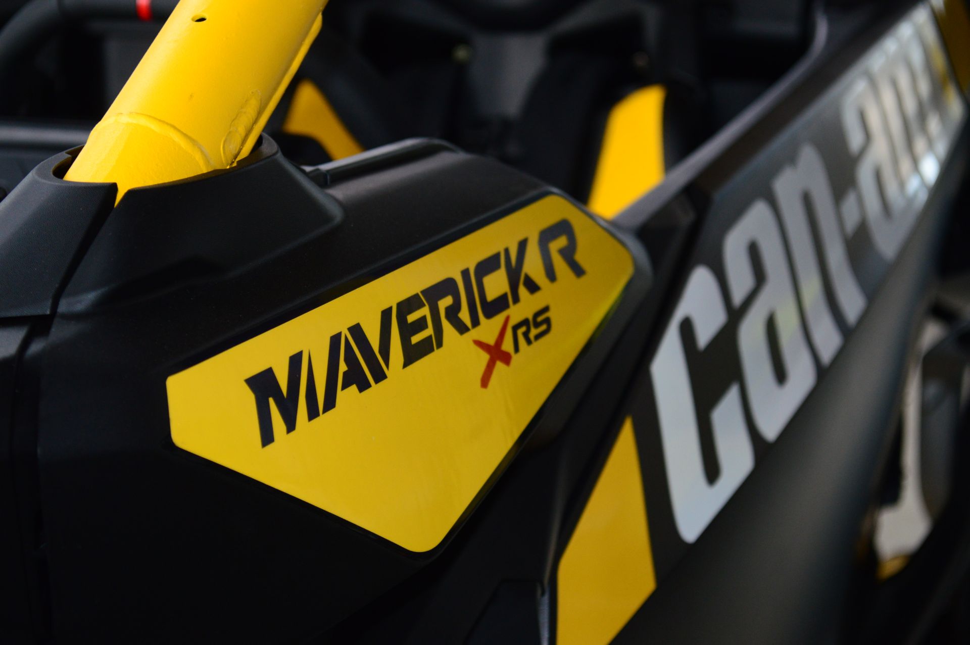 2024 Can-Am Maverick R X RS with Smart-Shox 999T DCT in Elk Grove, California - Photo 16