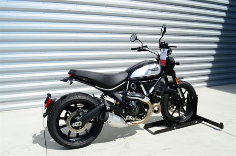 2023 Ducati Scrambler Icon Dark in Elk Grove, California - Photo 12
