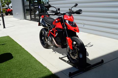 2023 Ducati Hypermotard 950 in Elk Grove, California - Photo 12