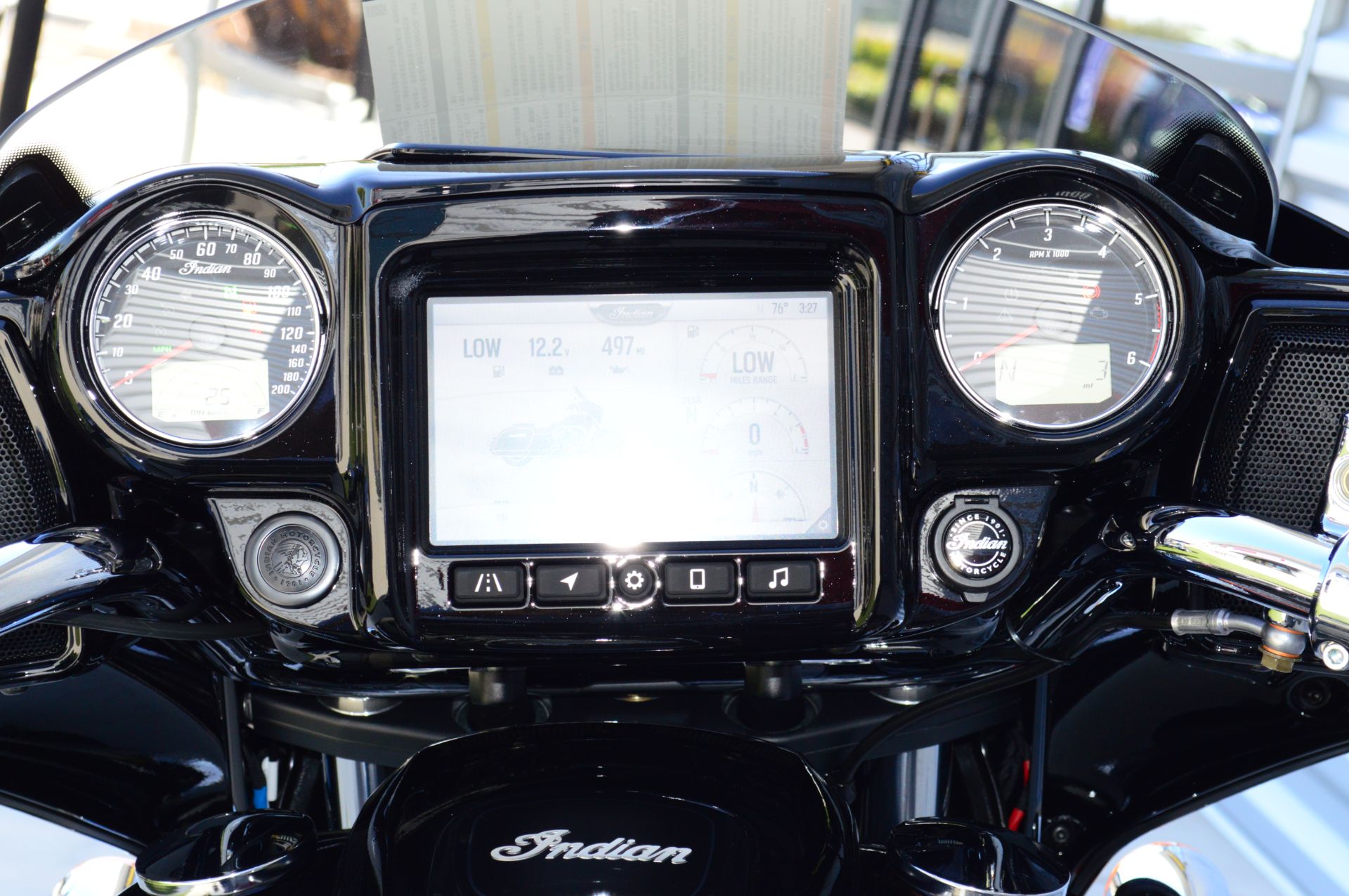 2024 Indian Motorcycle Chieftain® Limited with PowerBand Audio Package in Elk Grove, California - Photo 16