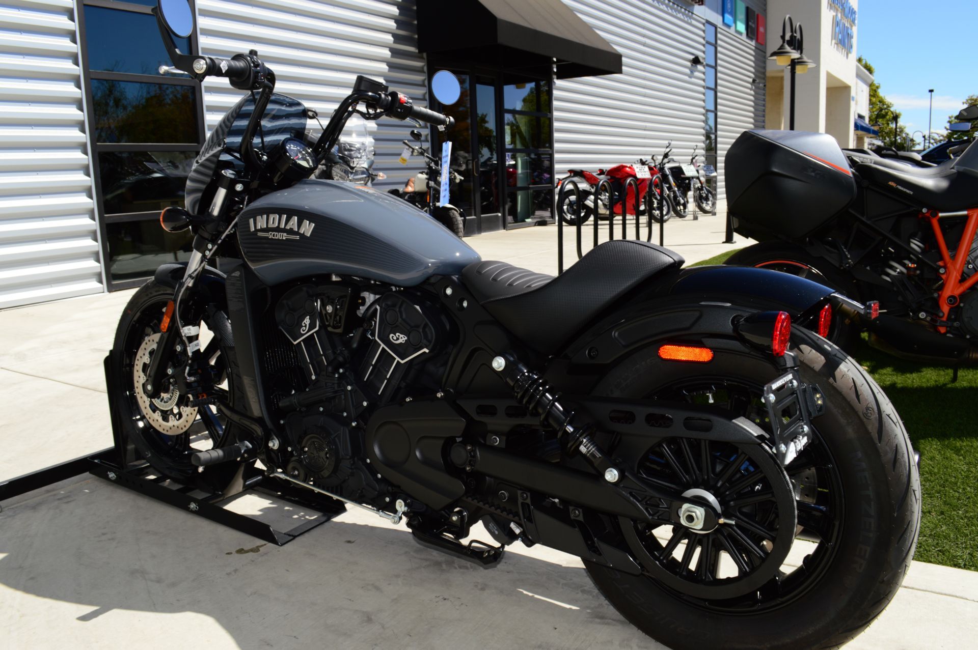2023 Indian Motorcycle Scout® Rogue ABS in Elk Grove, California - Photo 8