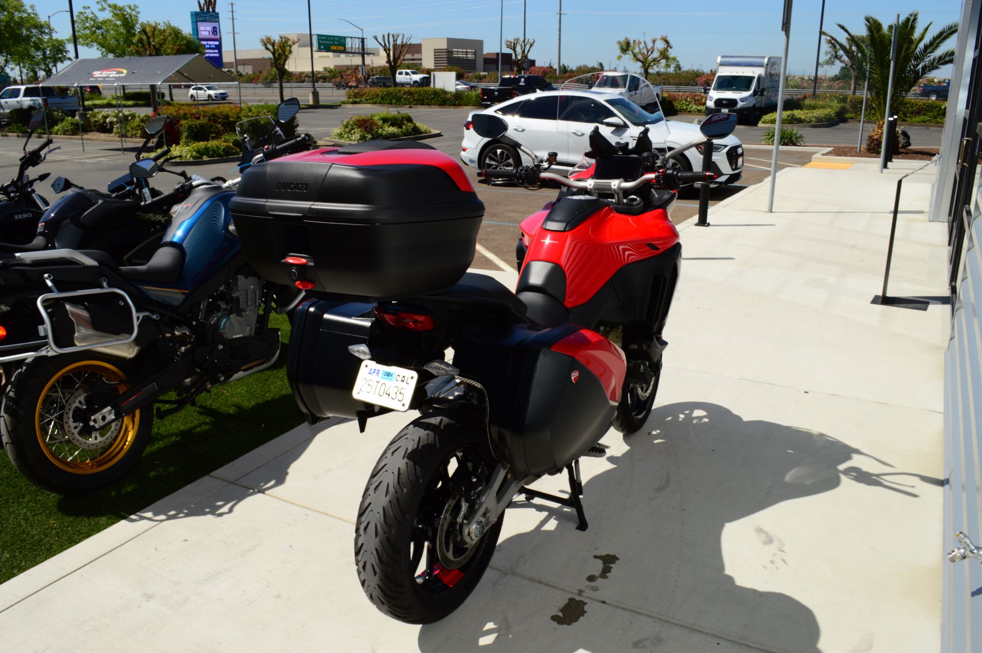 2022 Ducati Multistrada V4 S Travel & Radar in Elk Grove, California - Photo 8