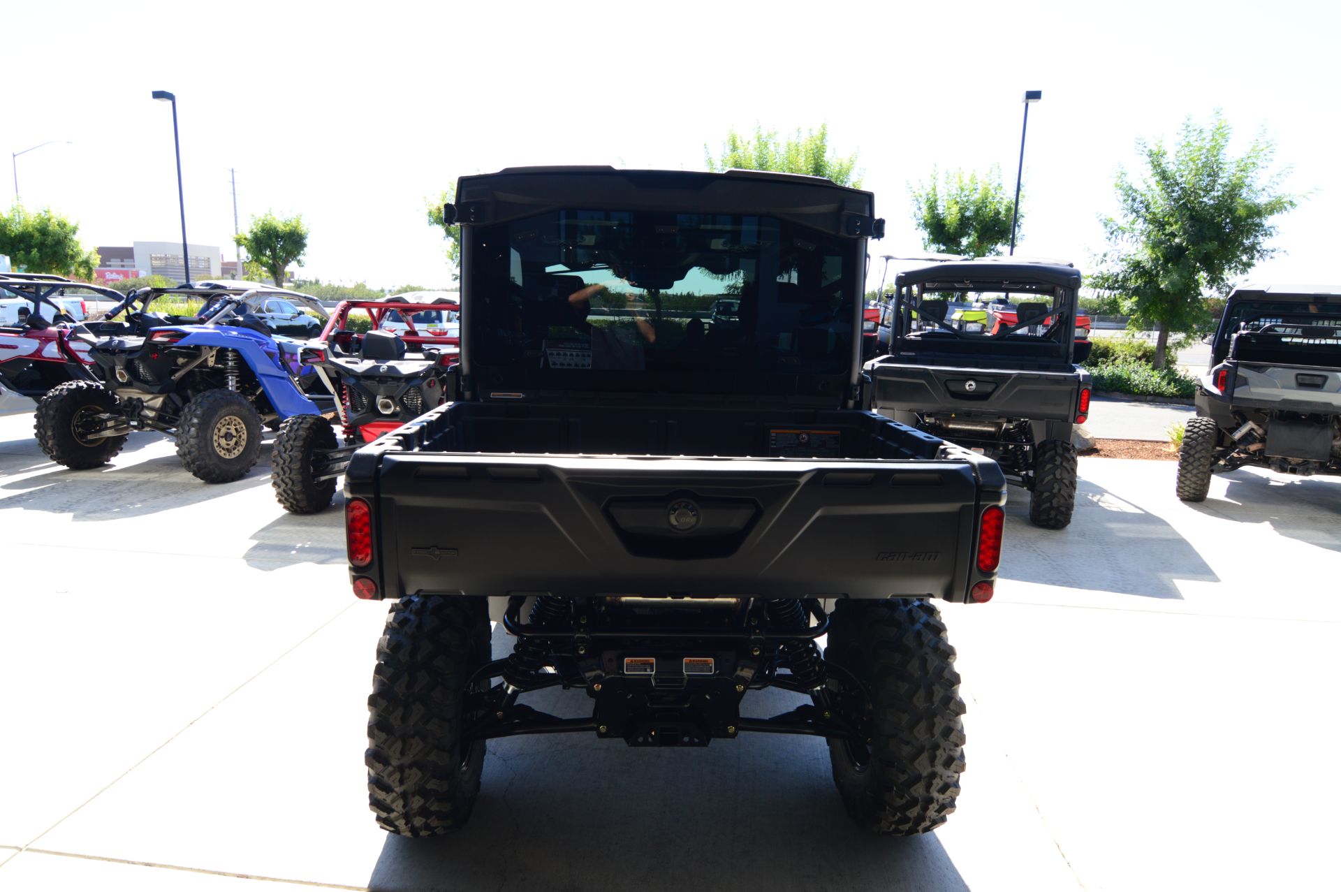 2025 Can-Am Defender MAX Lone Star CAB in Elk Grove, California - Photo 5