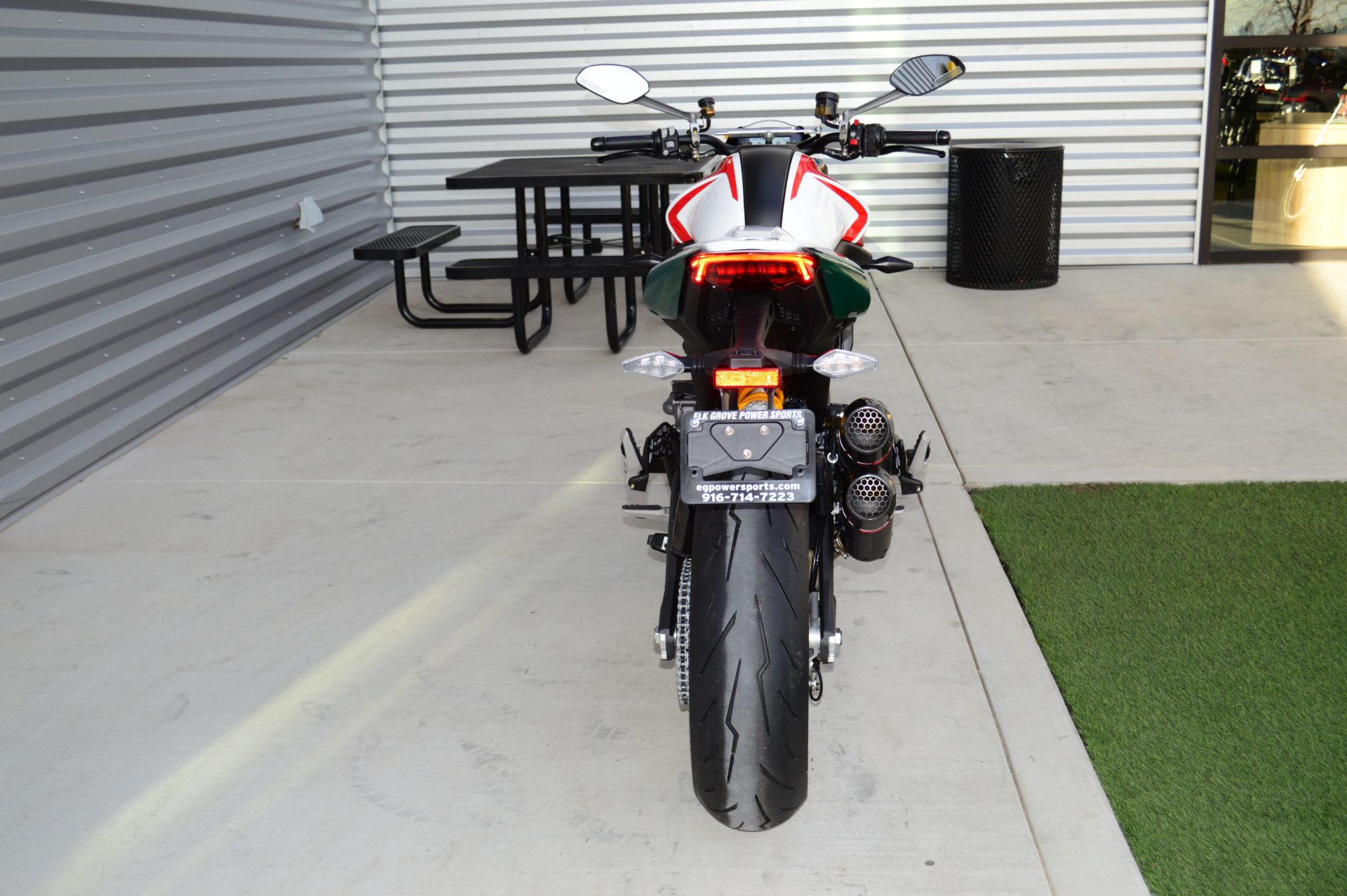 2024 Ducati Monster 30th Anniversario in Elk Grove, California - Photo 6