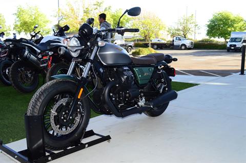 2022 Moto Guzzi V9 Bobber Centenario in Elk Grove, California - Photo 5