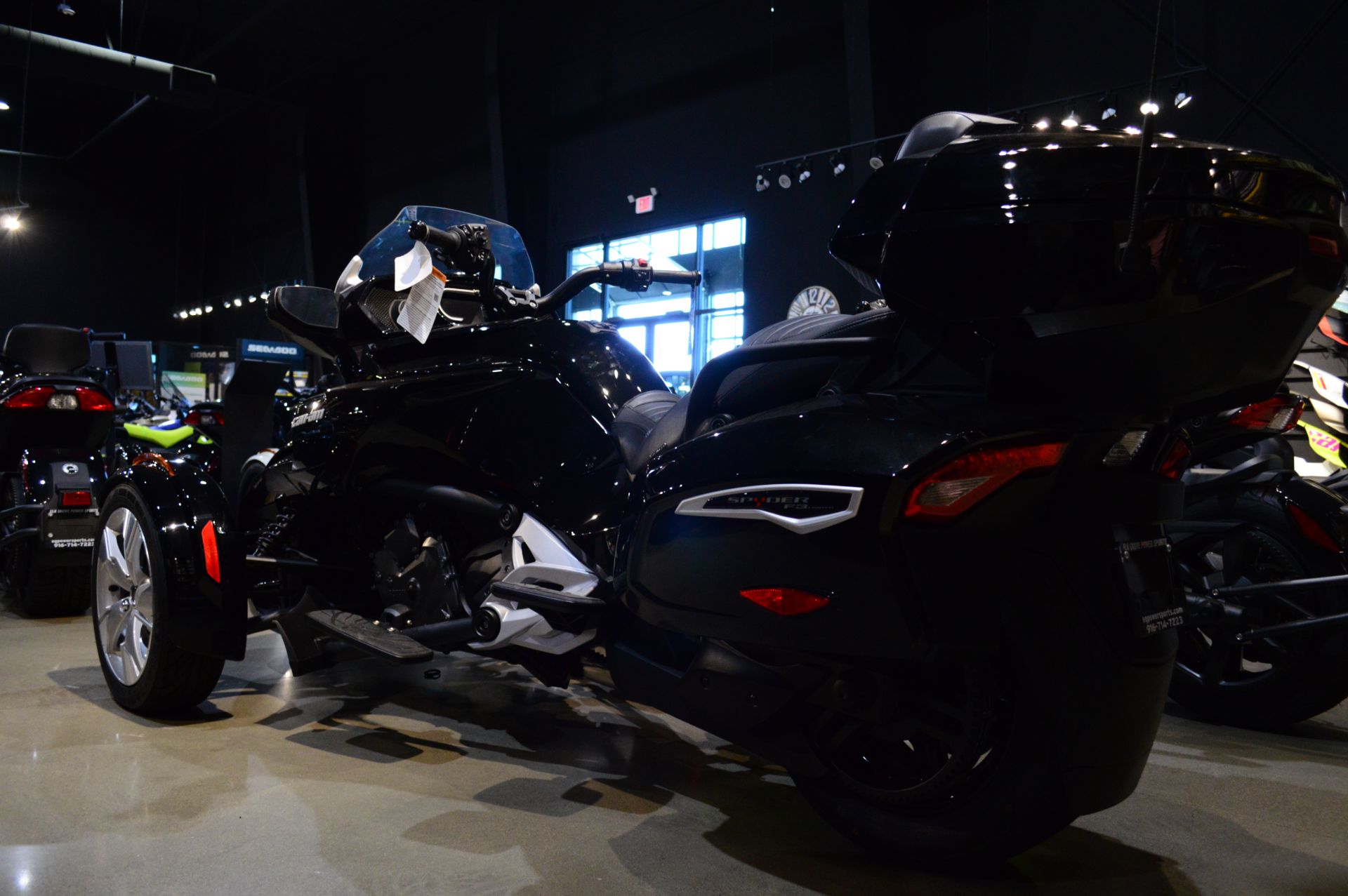 2023 Can-Am Spyder F3 Limited in Elk Grove, California - Photo 4