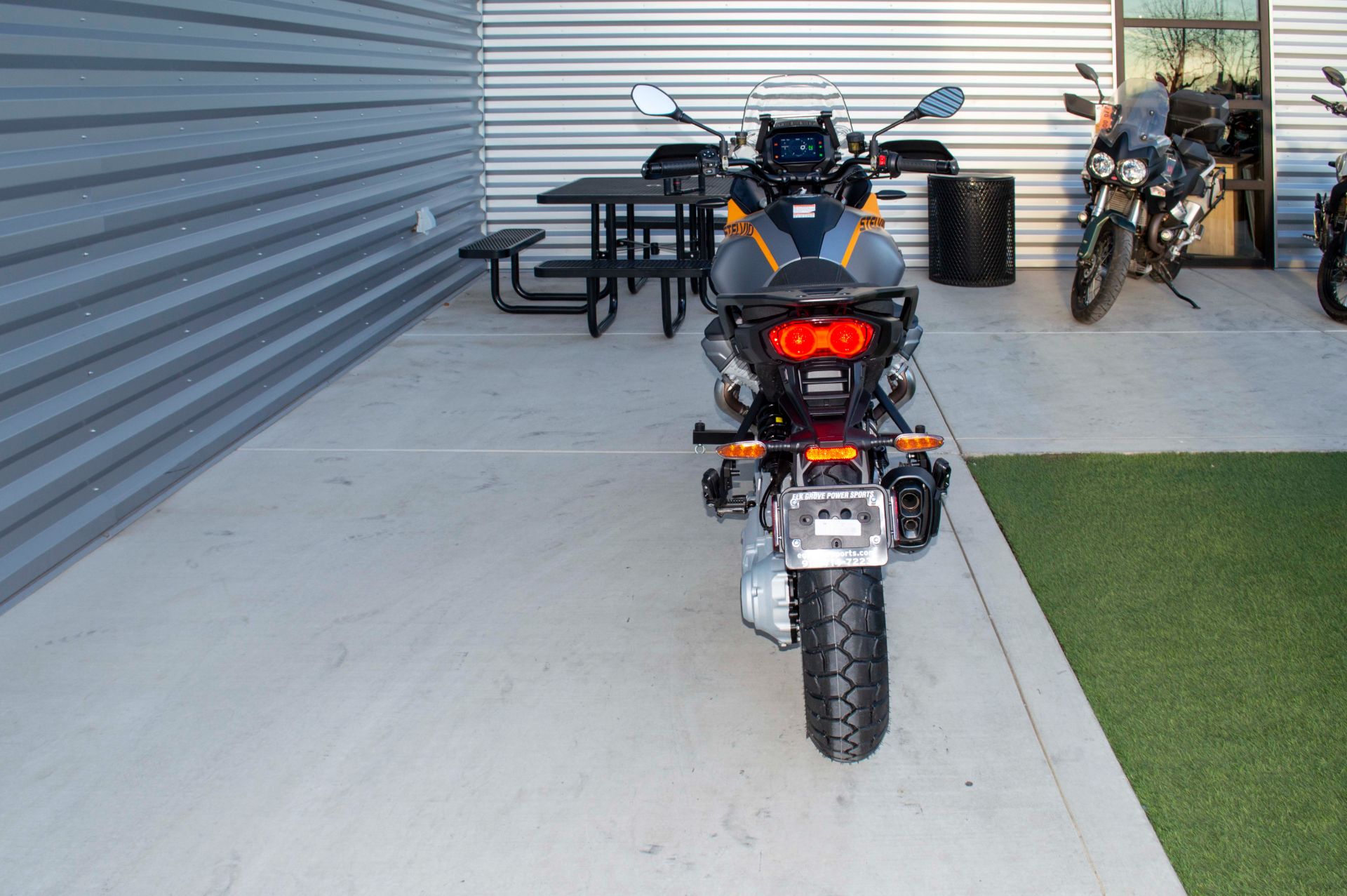 2024 Moto Guzzi Stelvio in Elk Grove, California - Photo 6