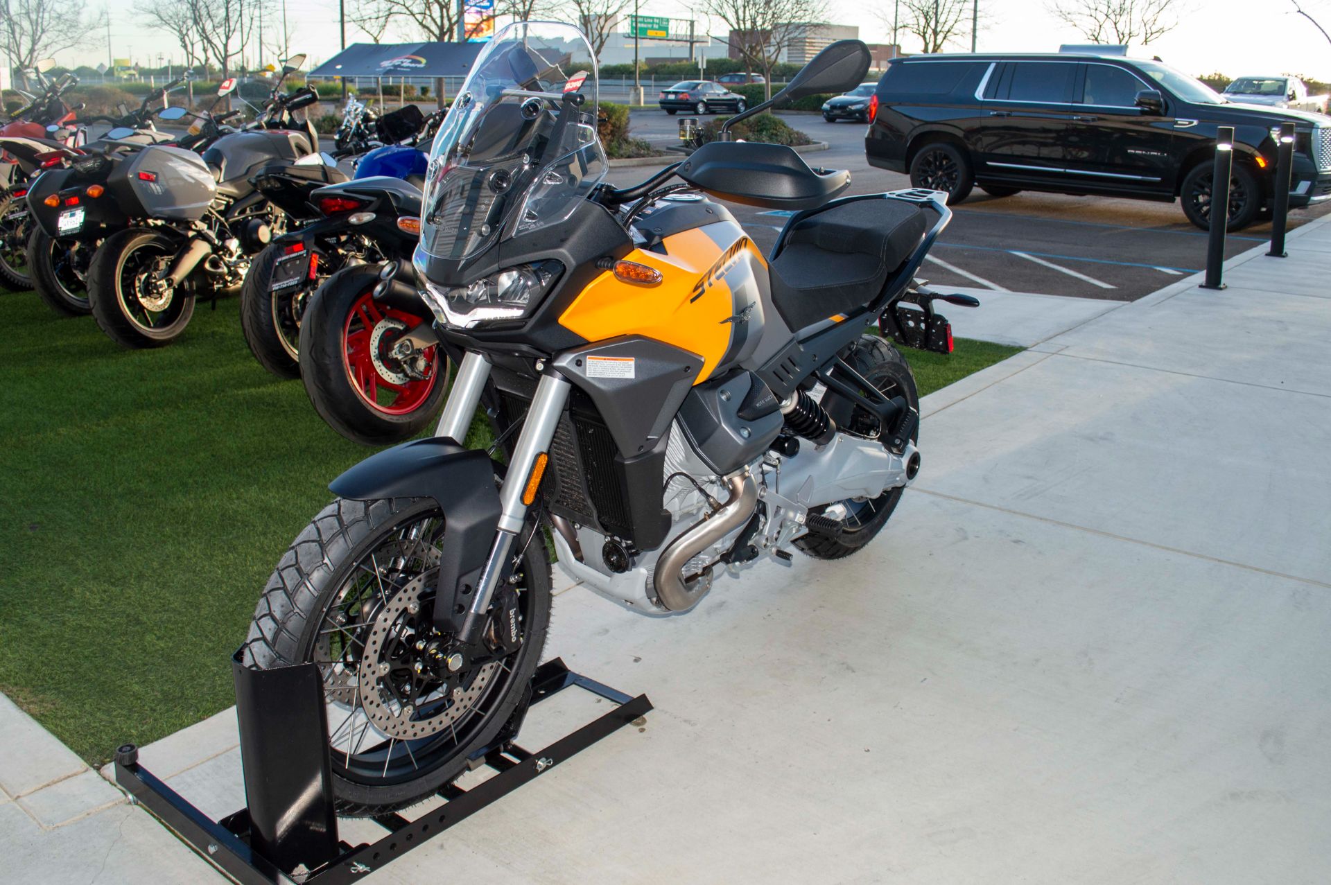 2024 Moto Guzzi Stelvio in Elk Grove, California - Photo 9