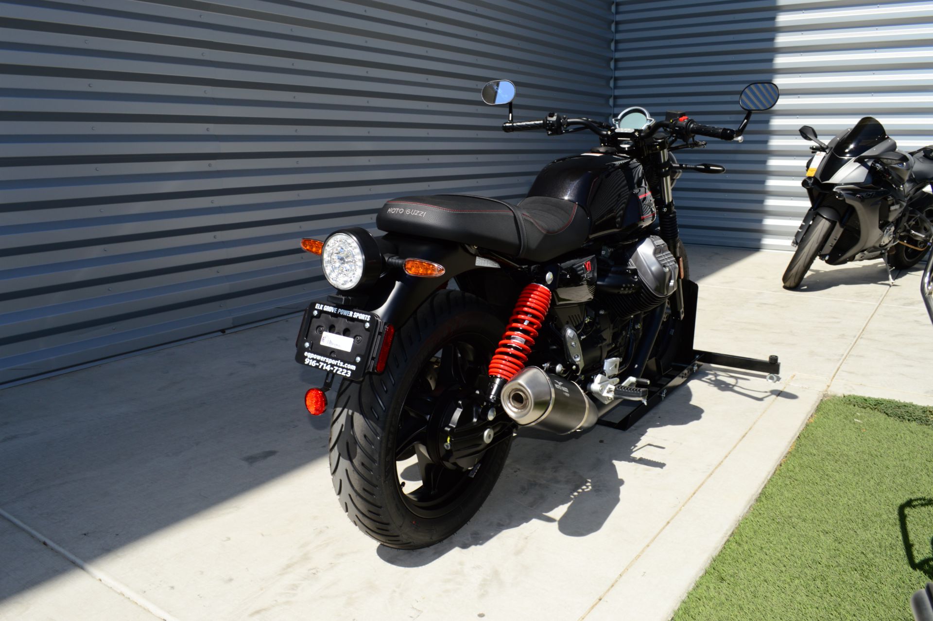 2023 Moto Guzzi V7 Stone Special Edition in Elk Grove, California - Photo 3