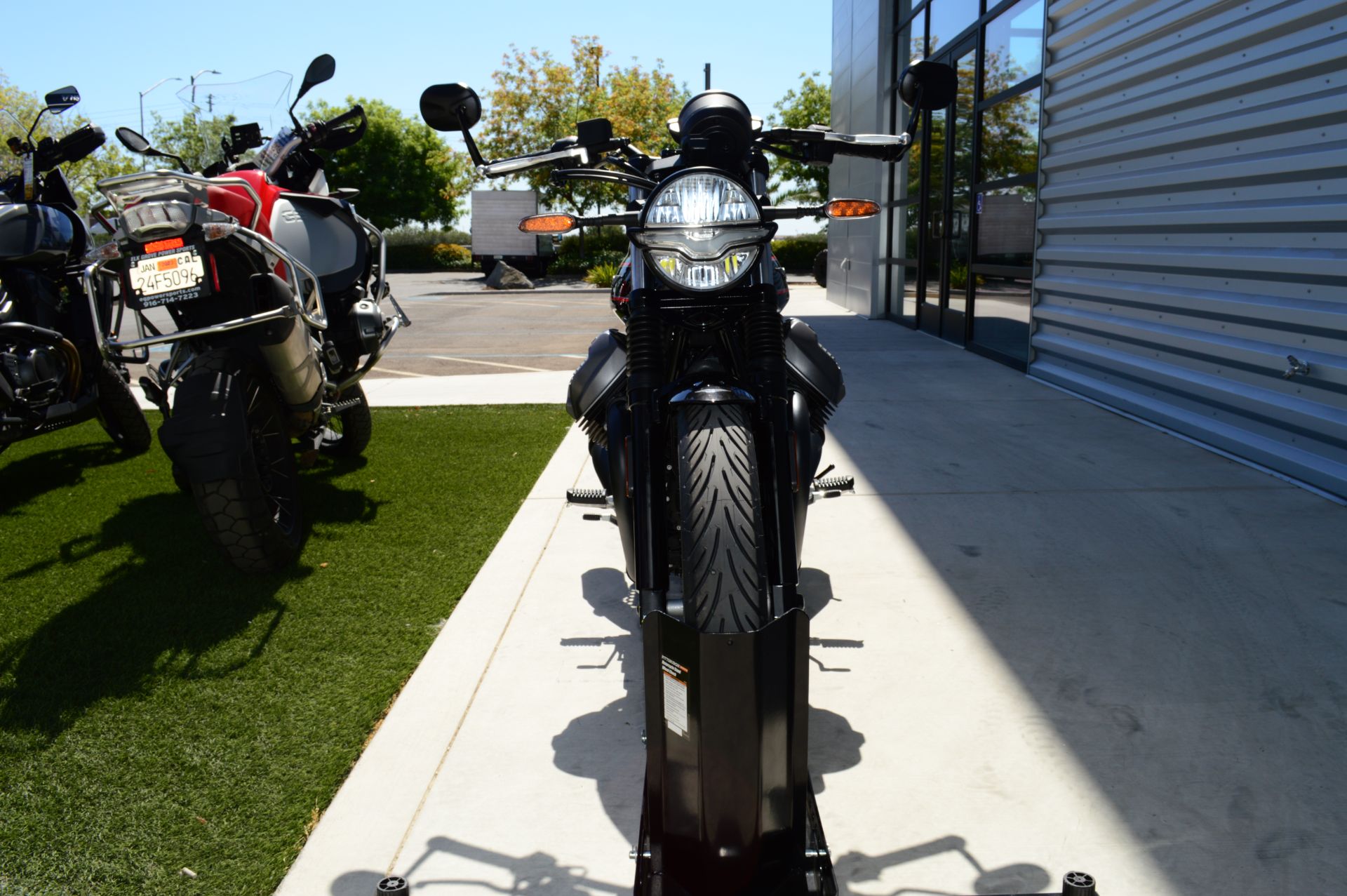 2023 Moto Guzzi V7 Stone Special Edition in Elk Grove, California - Photo 2