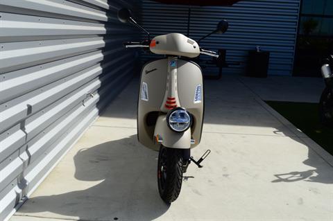 2024 Vespa GTV 300 in Elk Grove, California - Photo 2