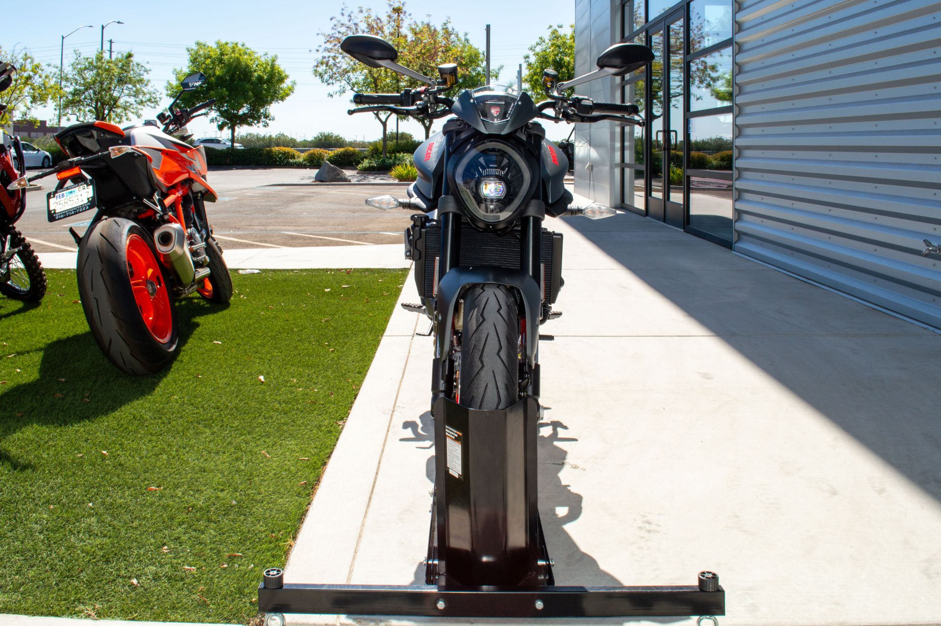 2024 Ducati Monster + in Elk Grove, California - Photo 10