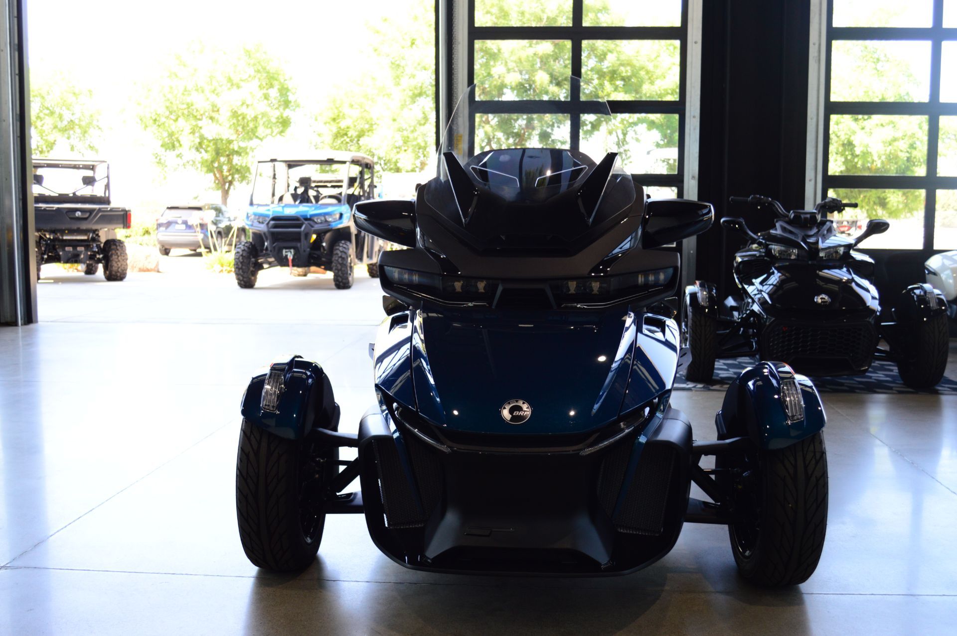 2023 Can-Am Spyder RT Limited in Elk Grove, California - Photo 2