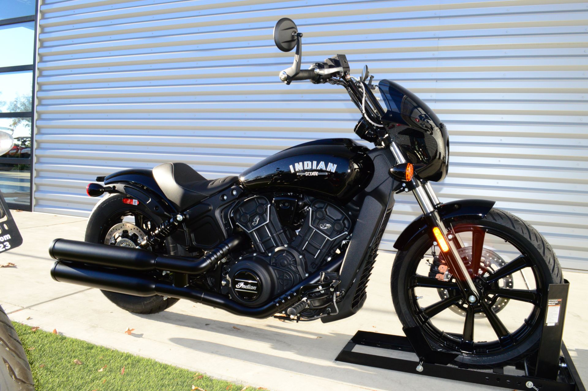 2024 Indian Motorcycle Scout® Rogue ABS in Elk Grove, California - Photo 4