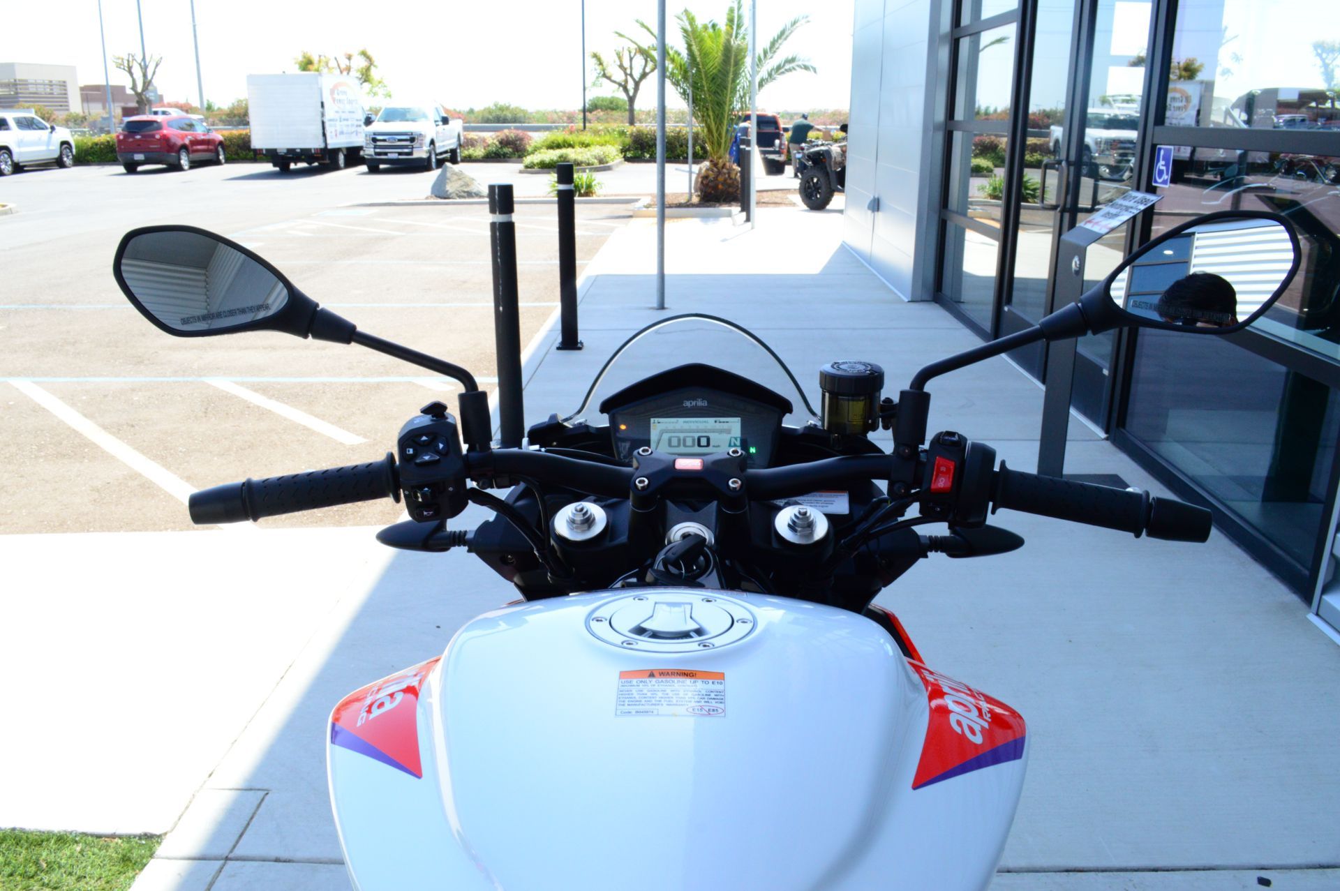 2024 Aprilia Tuono 660 Factory in Elk Grove, California - Photo 10