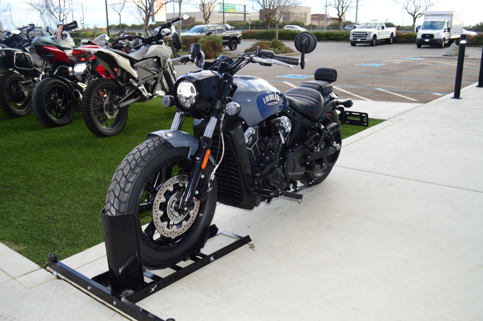 2024 Indian Motorcycle Scout® Bobber ABS Icon in Elk Grove, California - Photo 11
