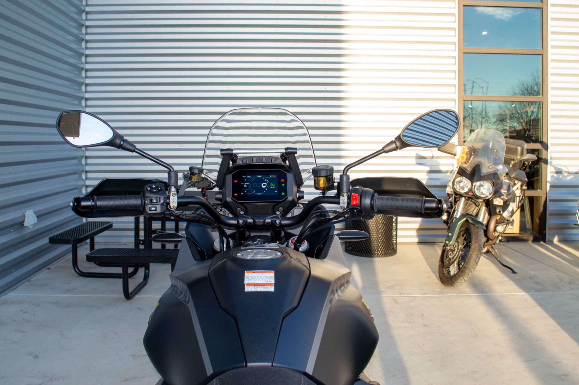 2024 Moto Guzzi Stelvio in Elk Grove, California - Photo 10