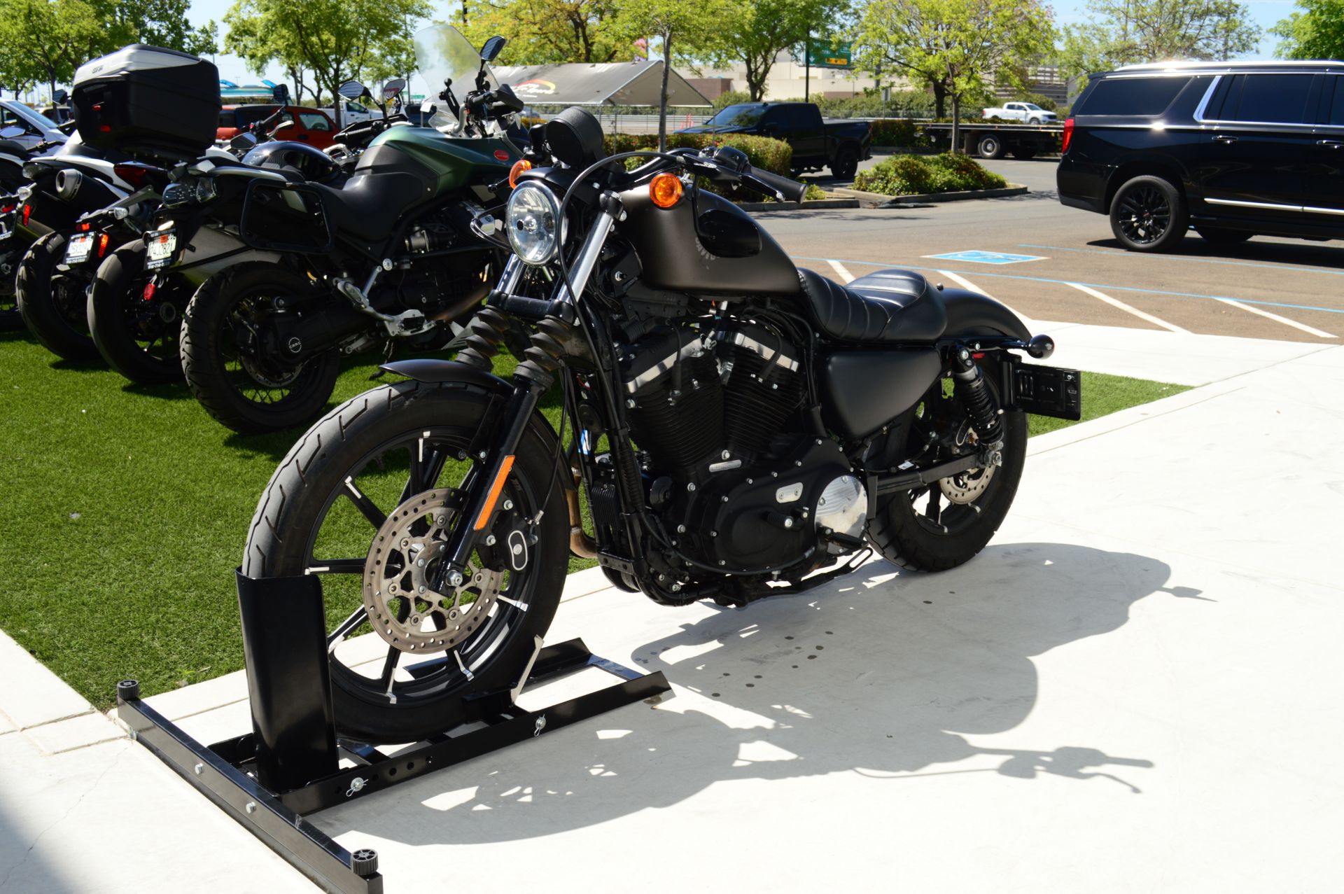 2021 Harley-Davidson Iron 883™ in Elk Grove, California - Photo 4