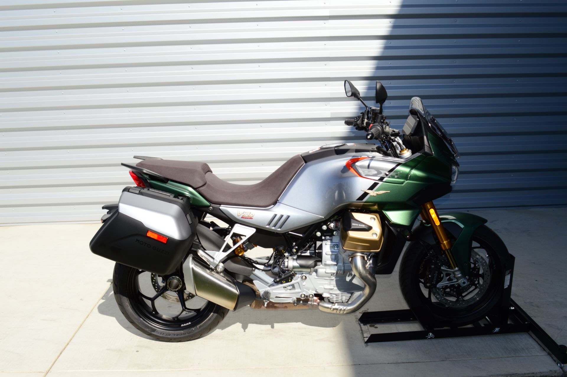 2024 Moto Guzzi V100 Mandello S in Elk Grove, California - Photo 7