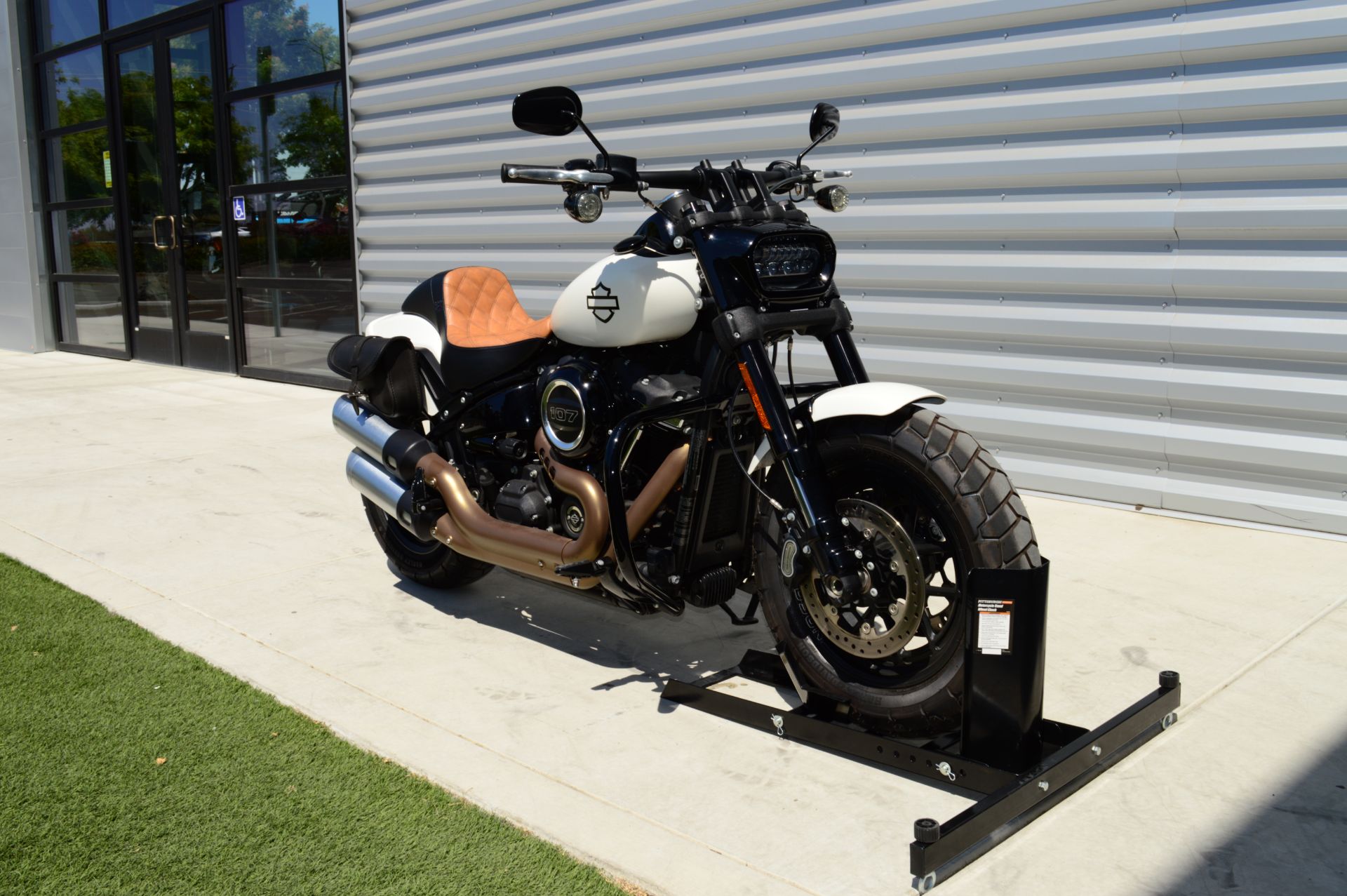 2018 Harley-Davidson Fat Bob® 107 in Elk Grove, California - Photo 3