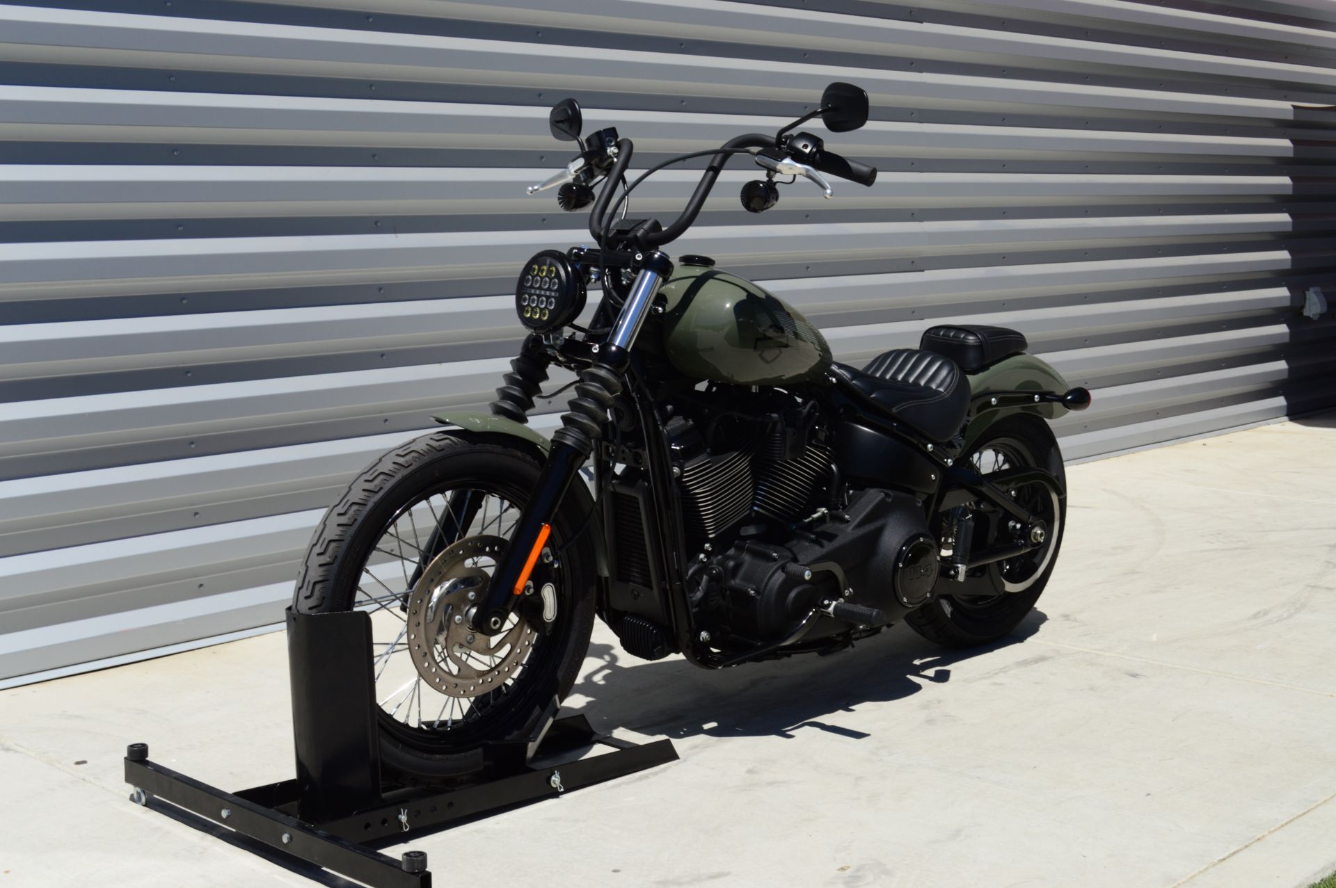 2021 Harley-Davidson Street Bob® 114 in Elk Grove, California - Photo 8