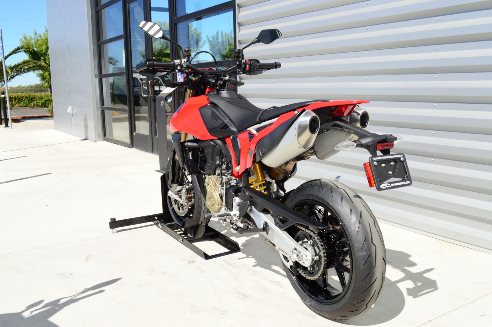 2024 Ducati Hypermotard 698 Mono in Elk Grove, California - Photo 6