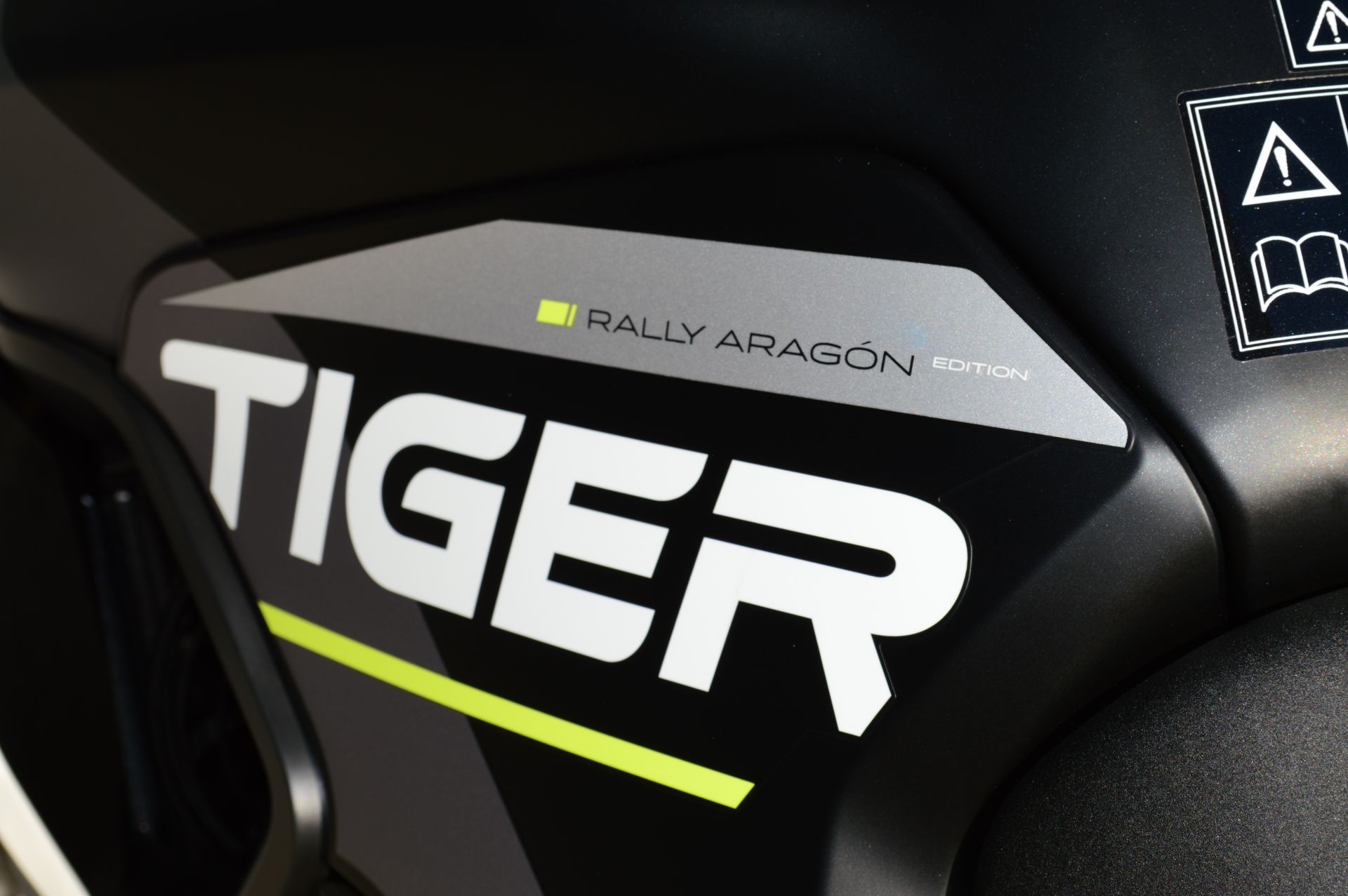 2024 Triumph Tiger 900 Rally Aragón Edition in Elk Grove, California - Photo 15