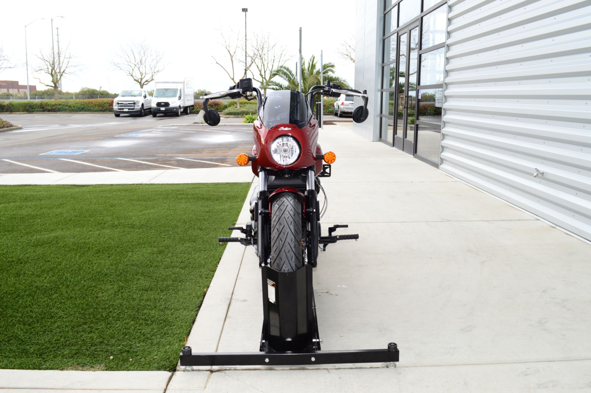 2024 Indian Motorcycle Scout® Rogue ABS Icon in Elk Grove, California - Photo 2