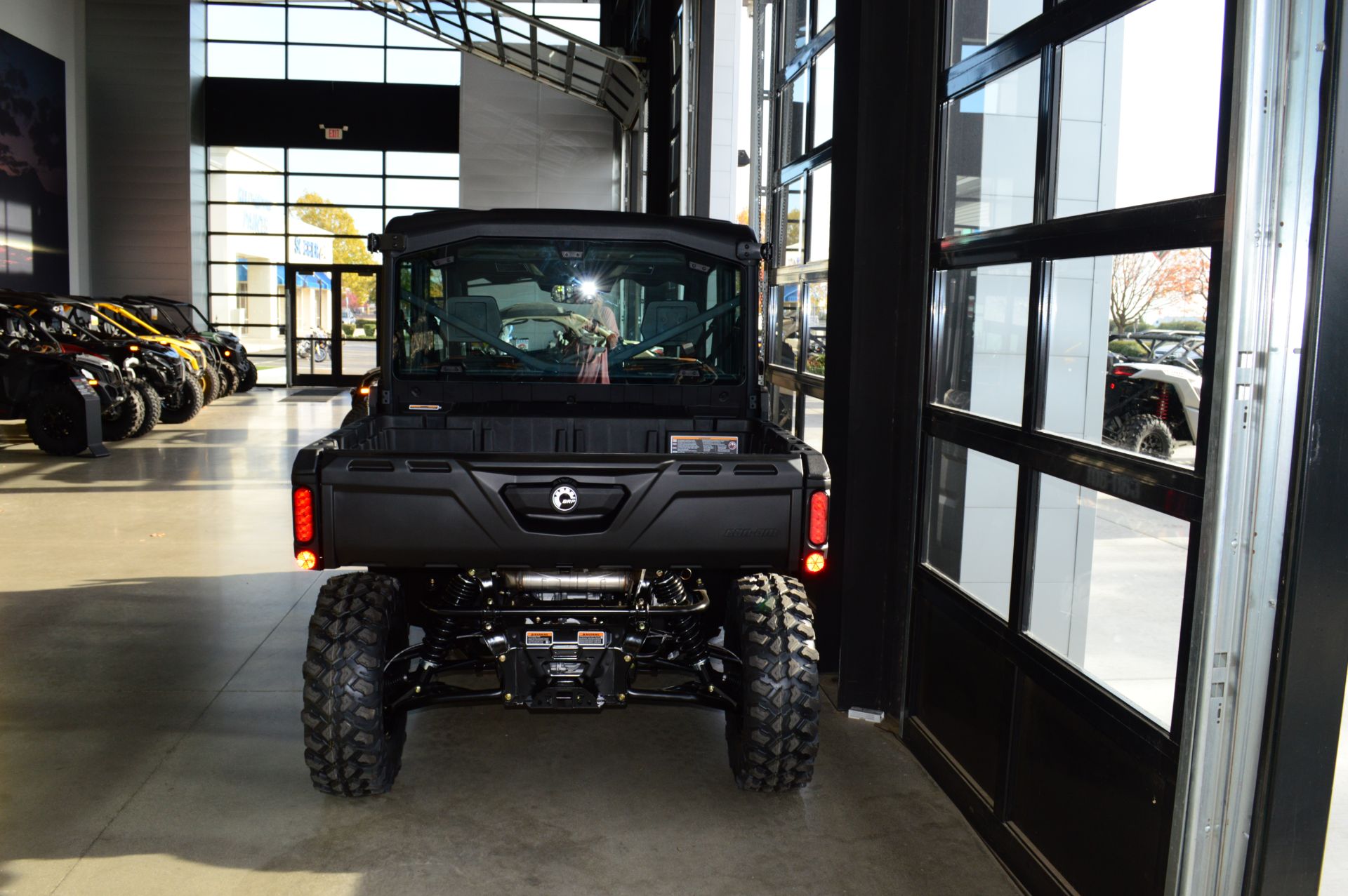 2024 Can-Am Defender MAX Limited HD10 in Elk Grove, California - Photo 8