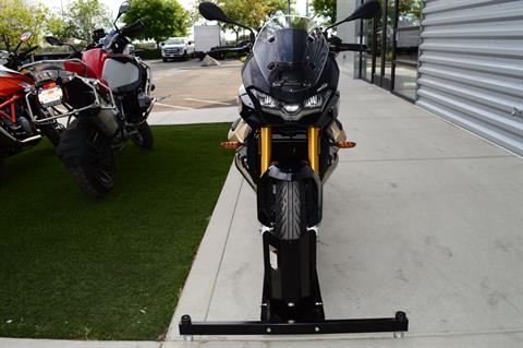 2023 Moto Guzzi V100 Mandello S in Elk Grove, California - Photo 2