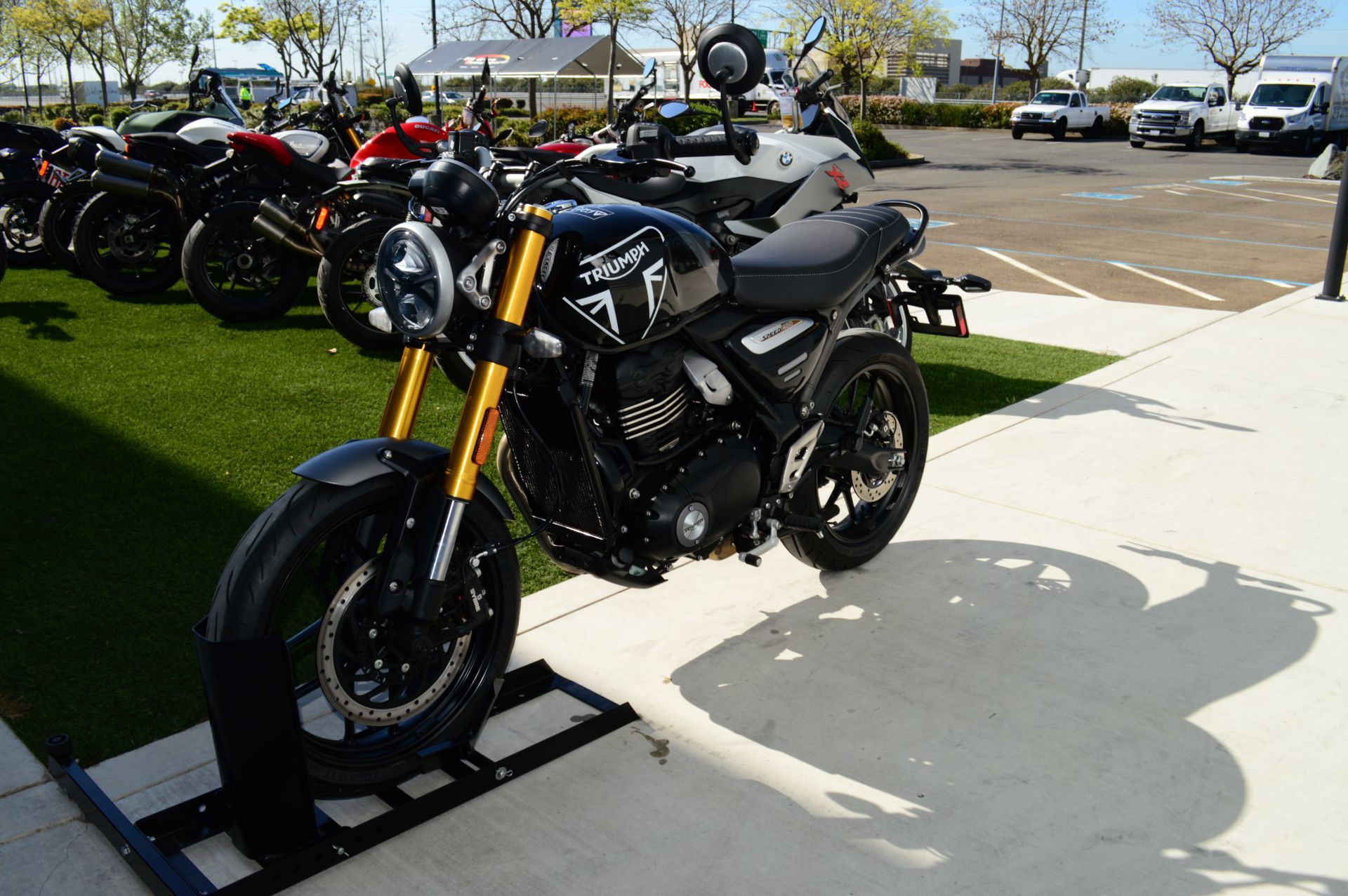 2024 Triumph Speed 400 in Elk Grove, California - Photo 8