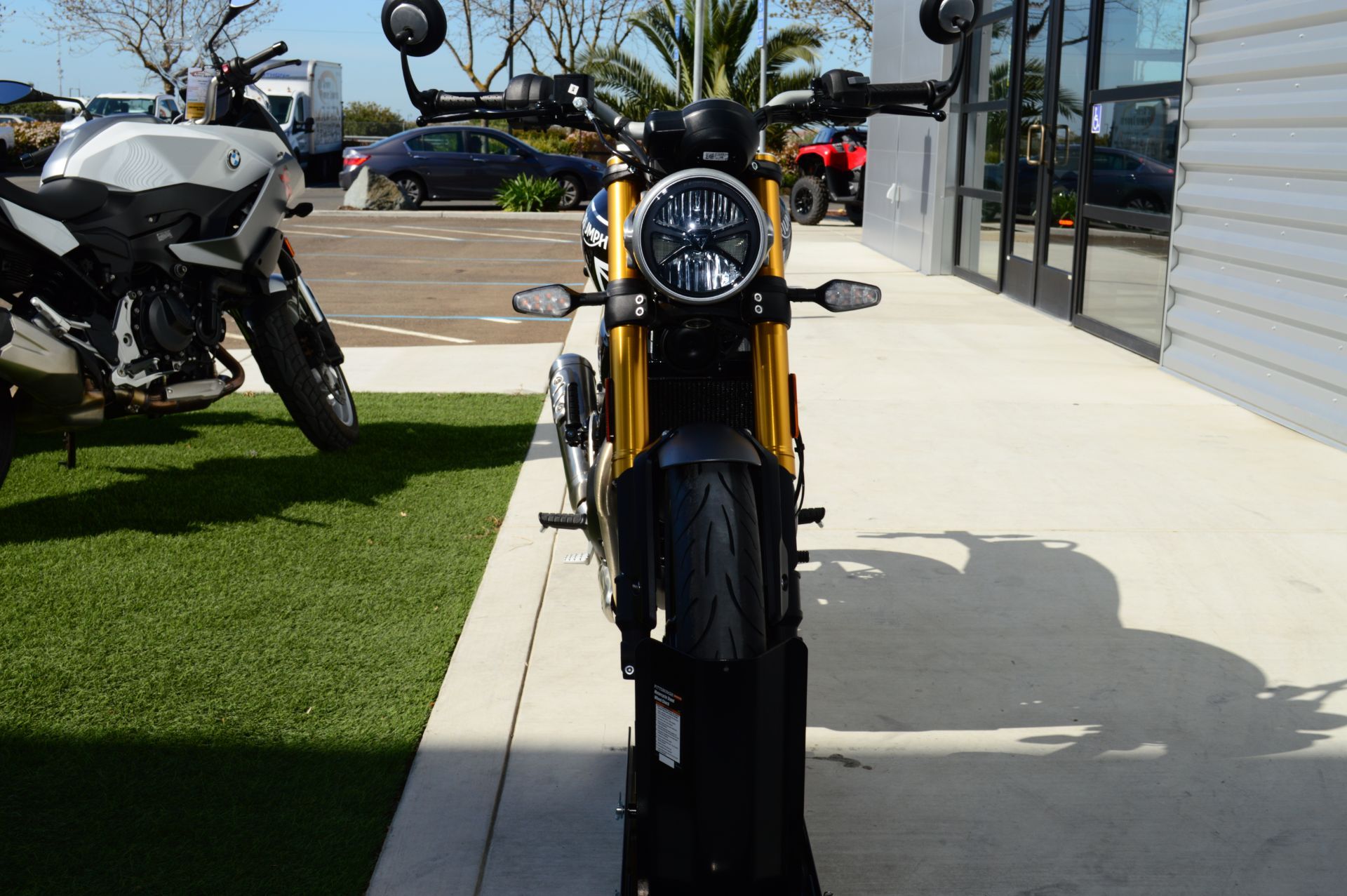 2024 Triumph Speed 400 in Elk Grove, California - Photo 9