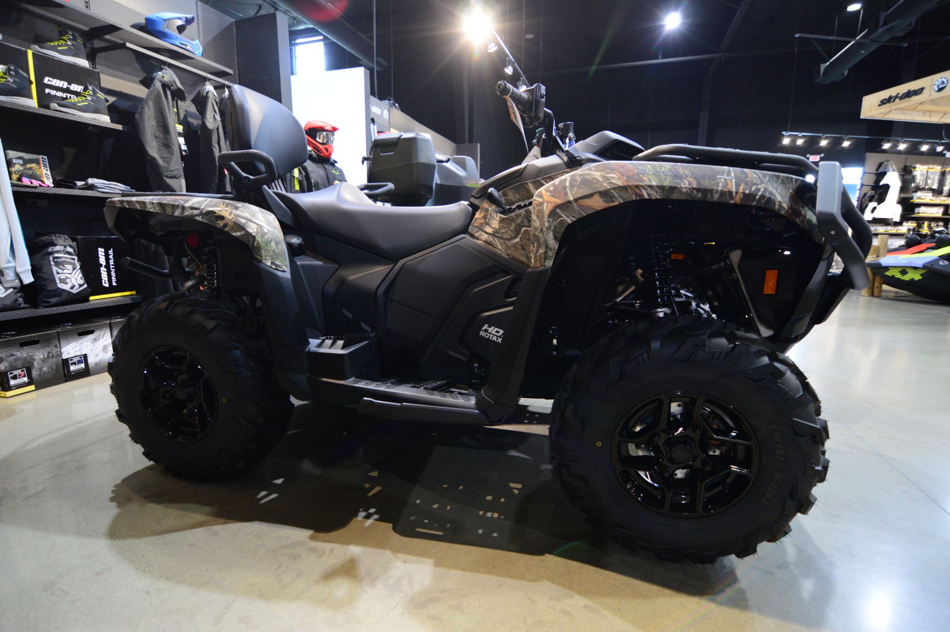 2025 Can-Am Outlander MAX PRO Hunting Edition in Elk Grove, California - Photo 4