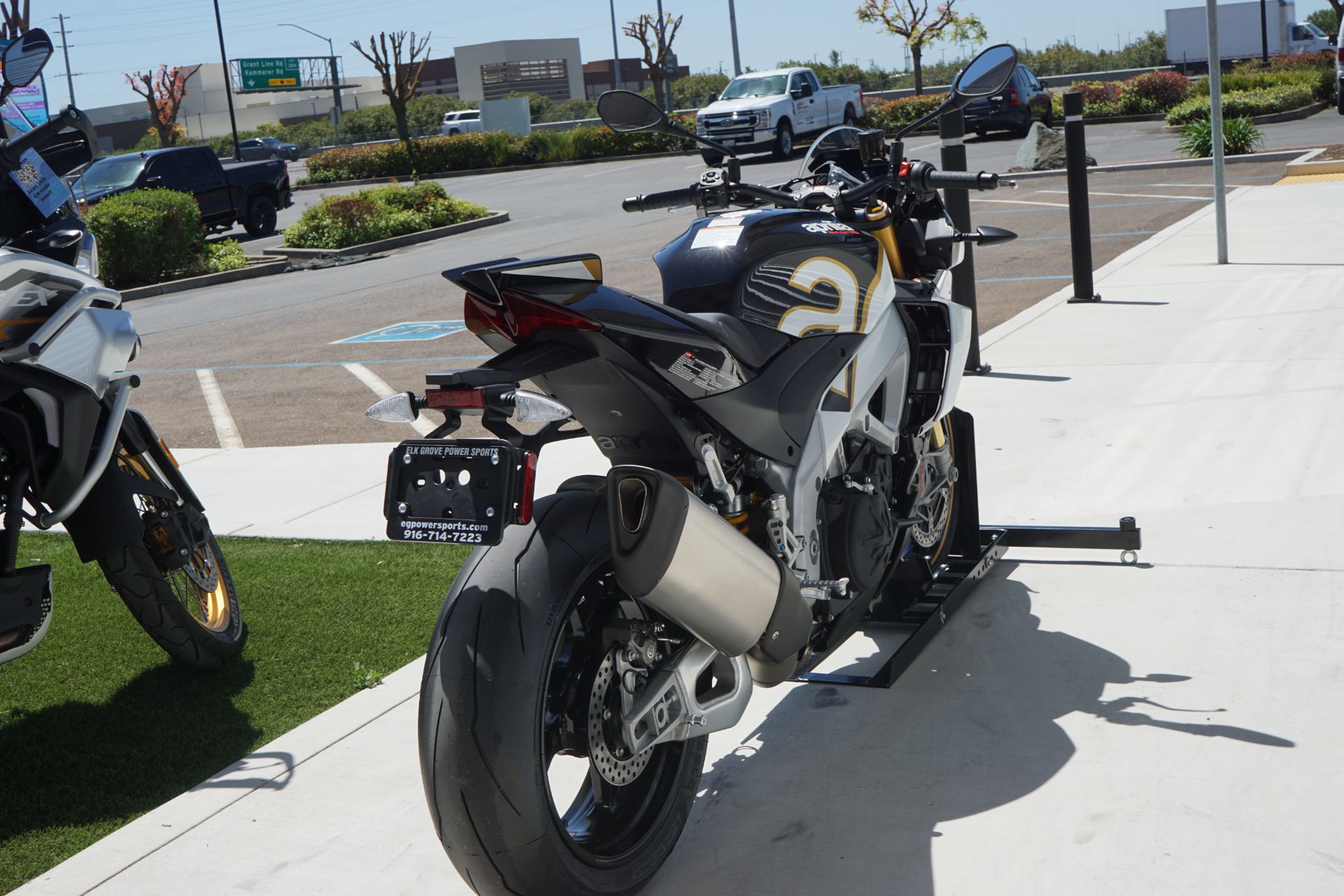 2024 Aprilia Tuono V4 Factory 1100 in Elk Grove, California - Photo 4