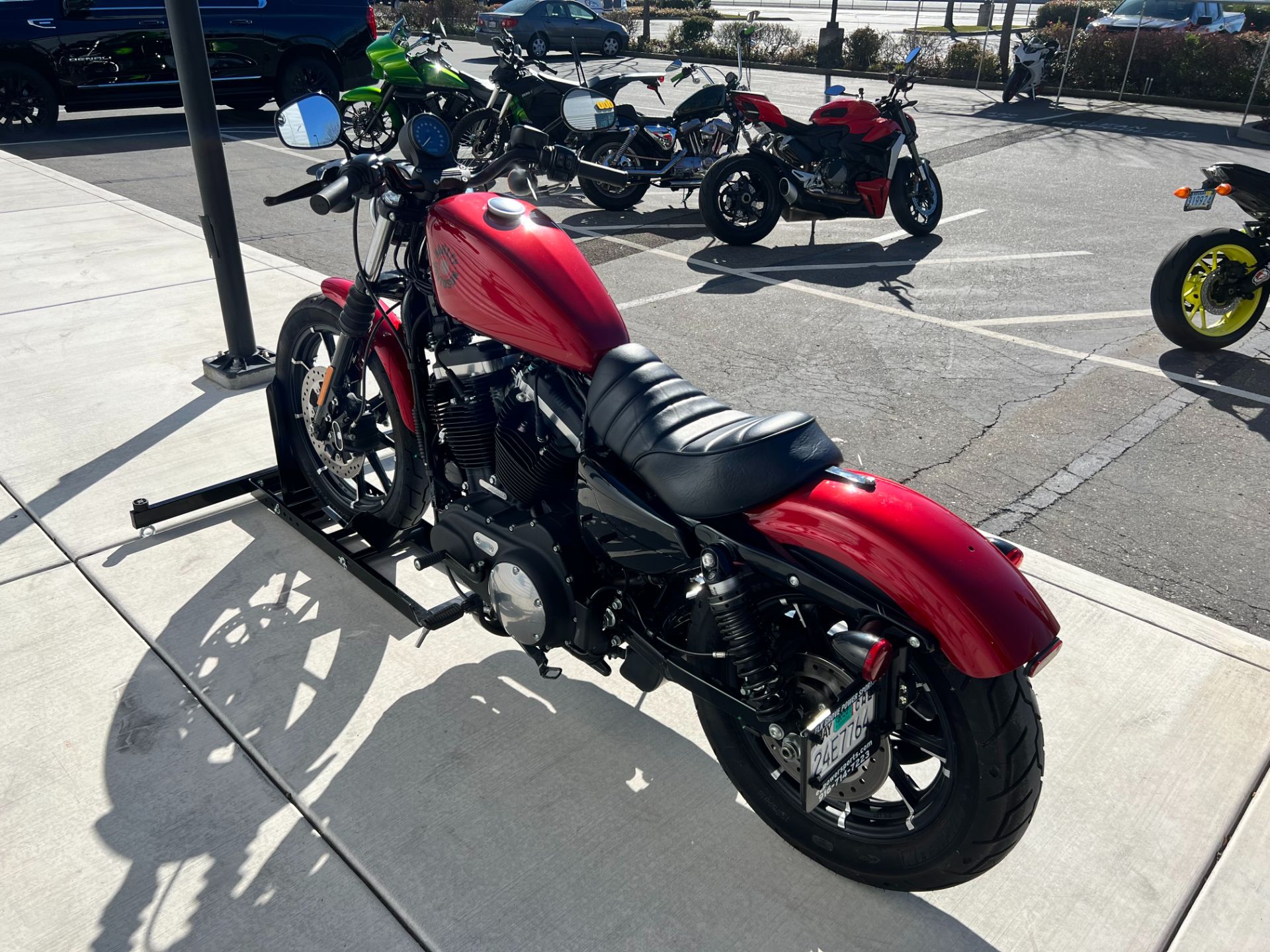 2019 Harley-Davidson Iron 883™ in Elk Grove, California - Photo 4