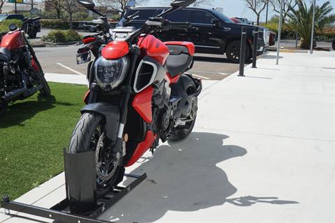 2023 Ducati Diavel V4 in Elk Grove, California - Photo 2