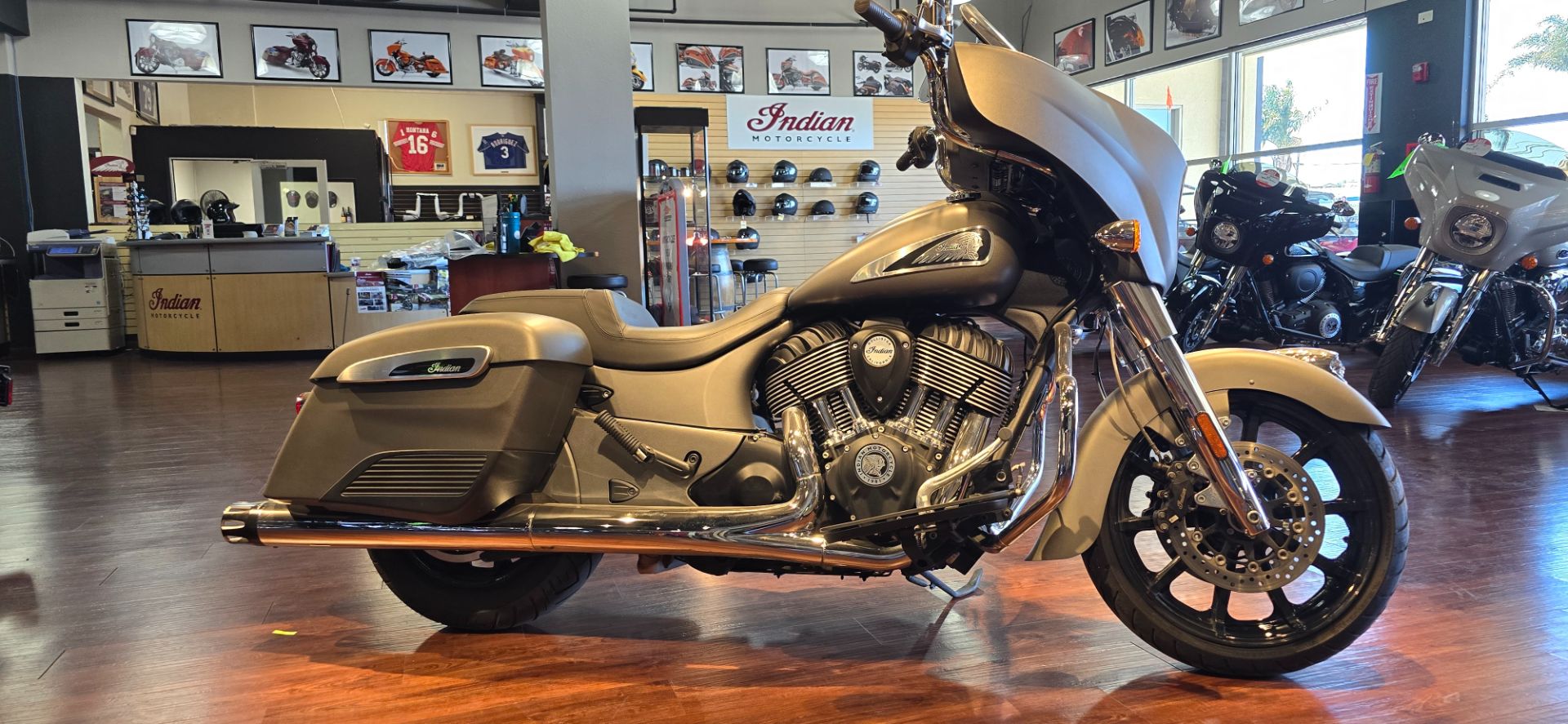 2020 Indian Motorcycle Chieftain® in Hollister, California - Photo 3
