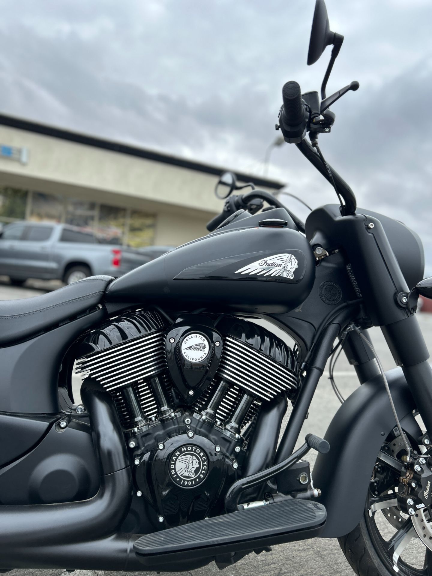 2023 Indian Motorcycle Springfield® Dark Horse® in Hollister, California - Photo 5