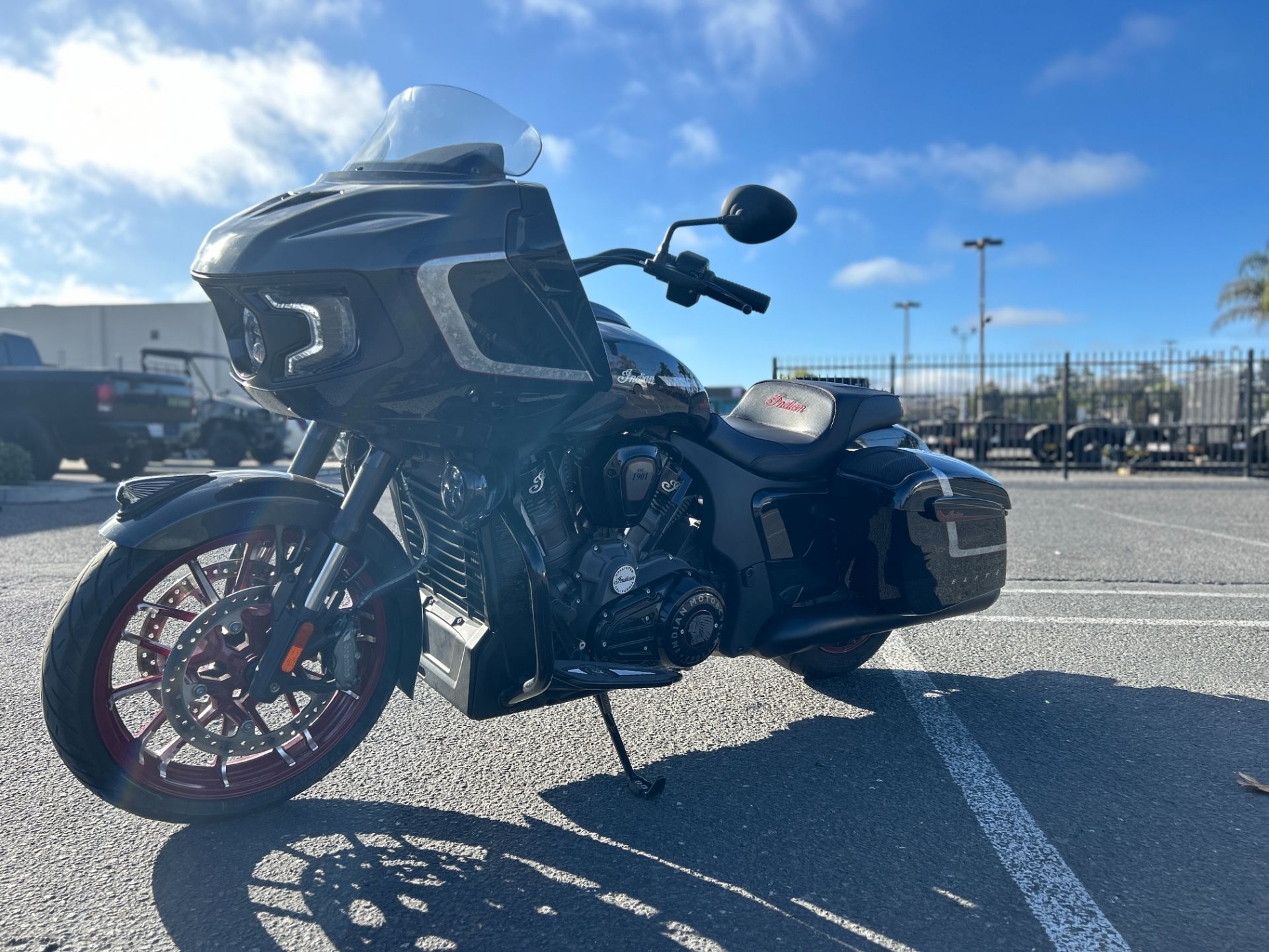 2024 Indian Motorcycle Challenger® Elite in Hollister, California - Photo 2