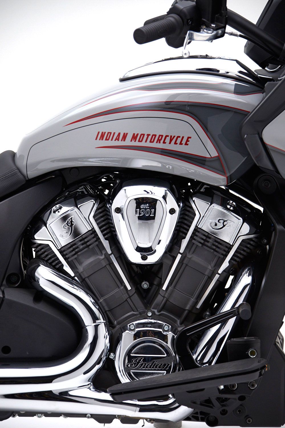 2023 Indian Motorcycle Challenger® in Hollister, California - Photo 14
