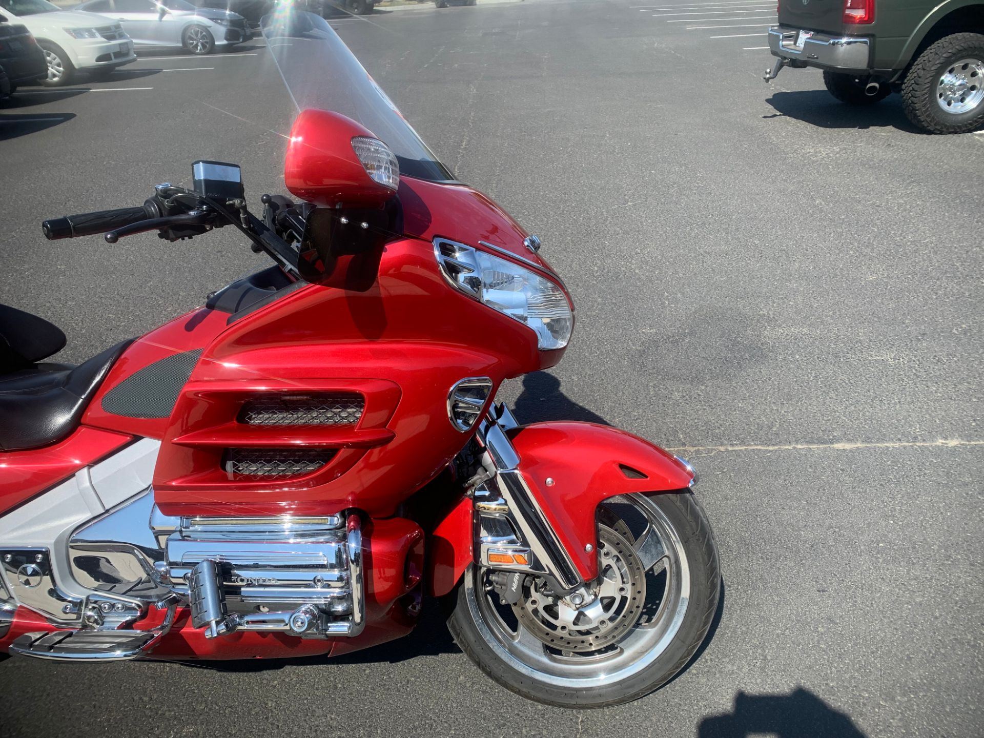 2004 Honda Gold Wing ABS in Hollister, California - Photo 6